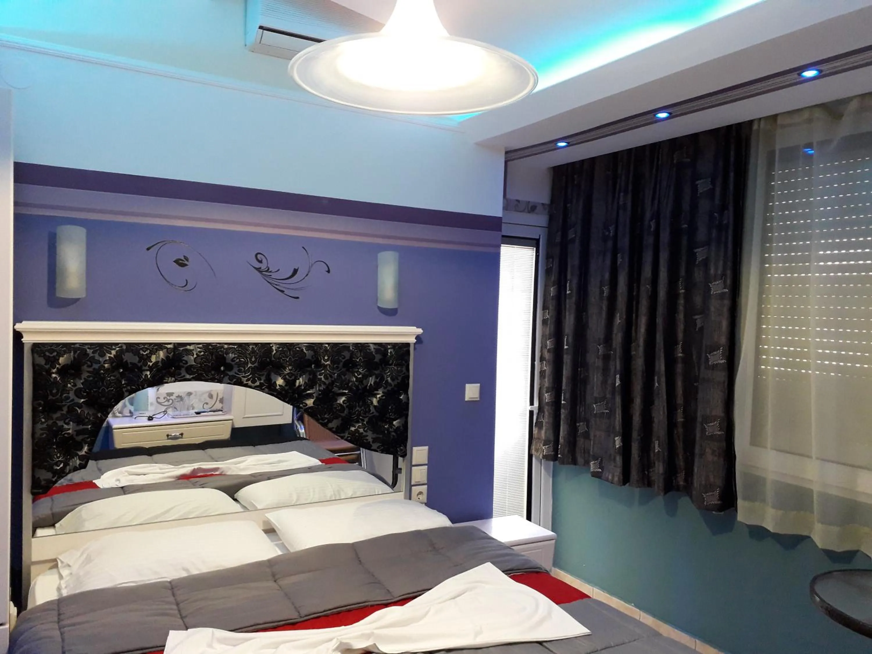 Bedroom, Bed in Blue Sea Beach Hotel