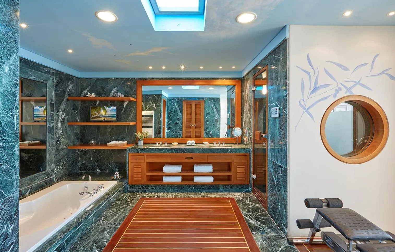 Shower in Grand Resort Lagonissi
