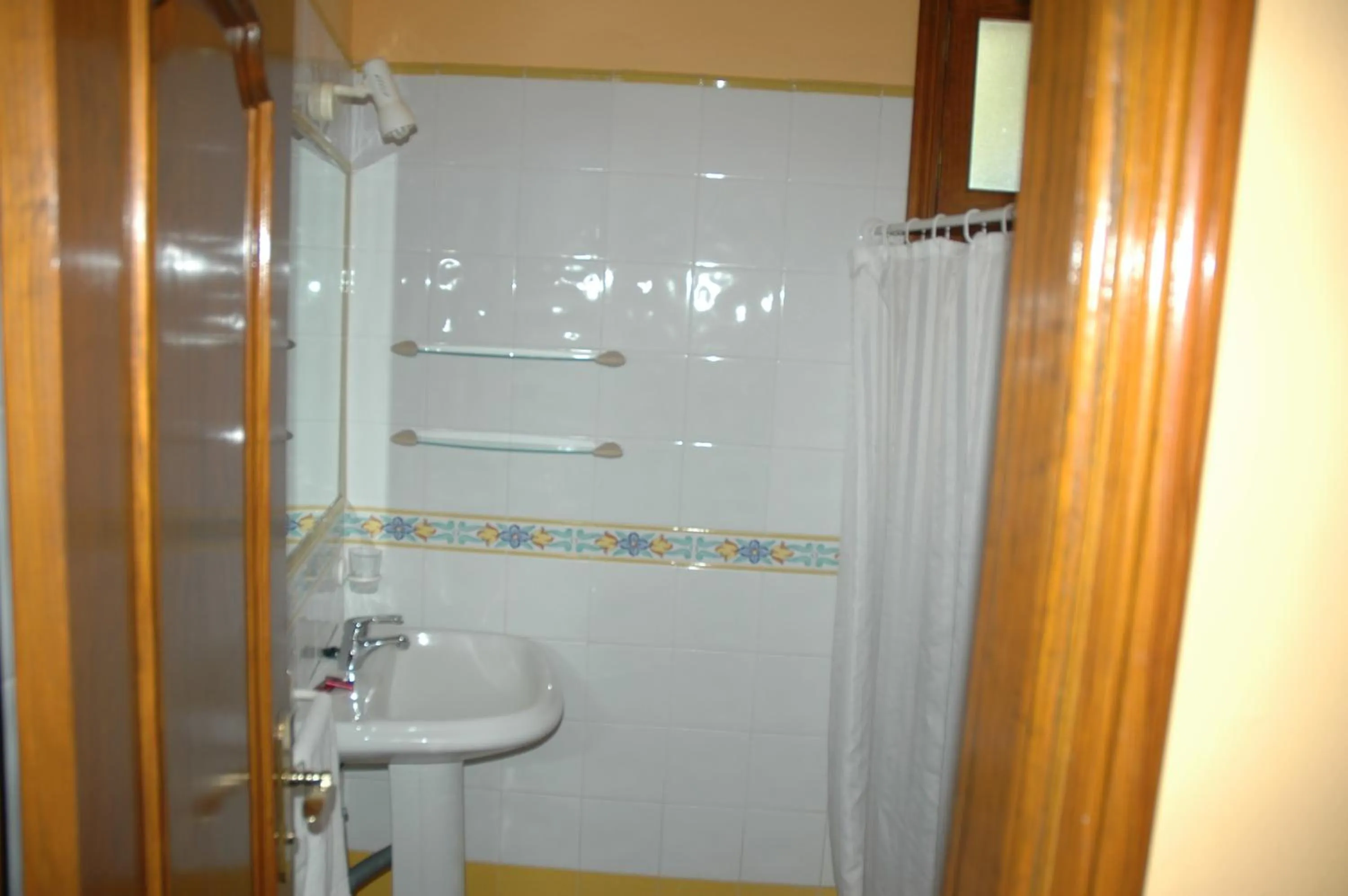 Bathroom in Hotel Jardín Concha