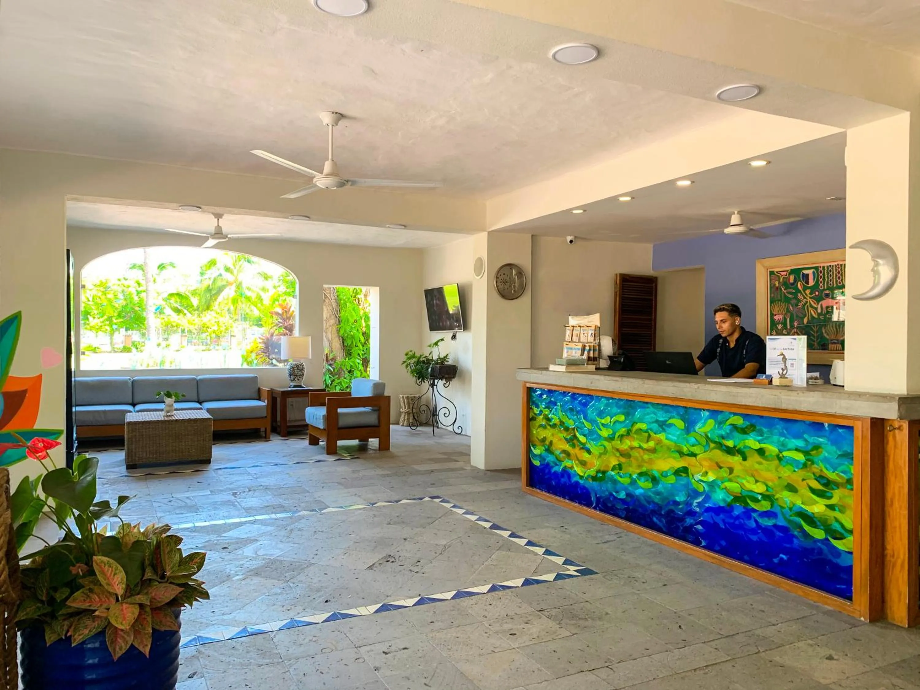 Lobby or reception in Puerto de Luna Pet Friendly and Family Suites
