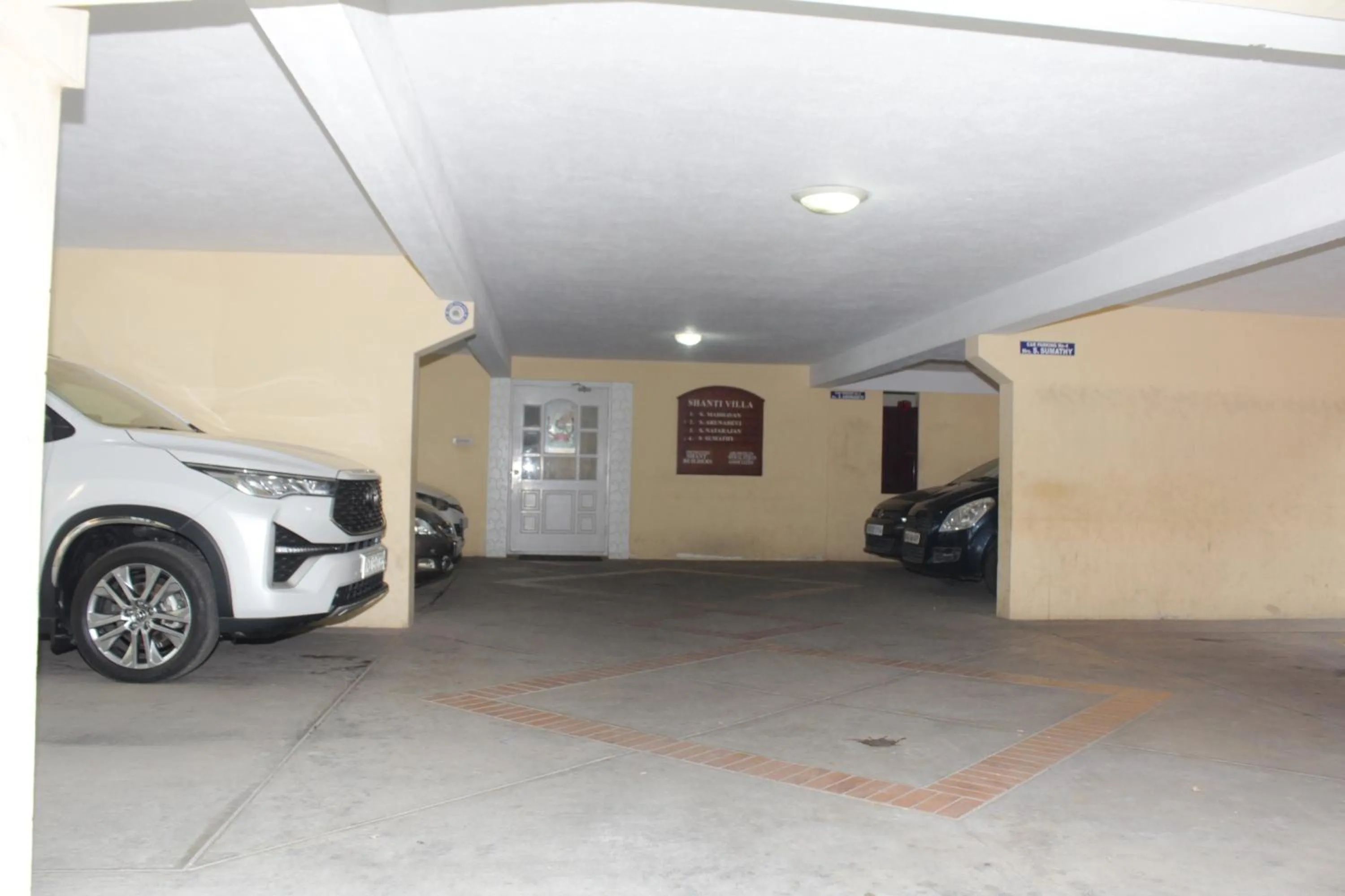 Parking in Happy Planet