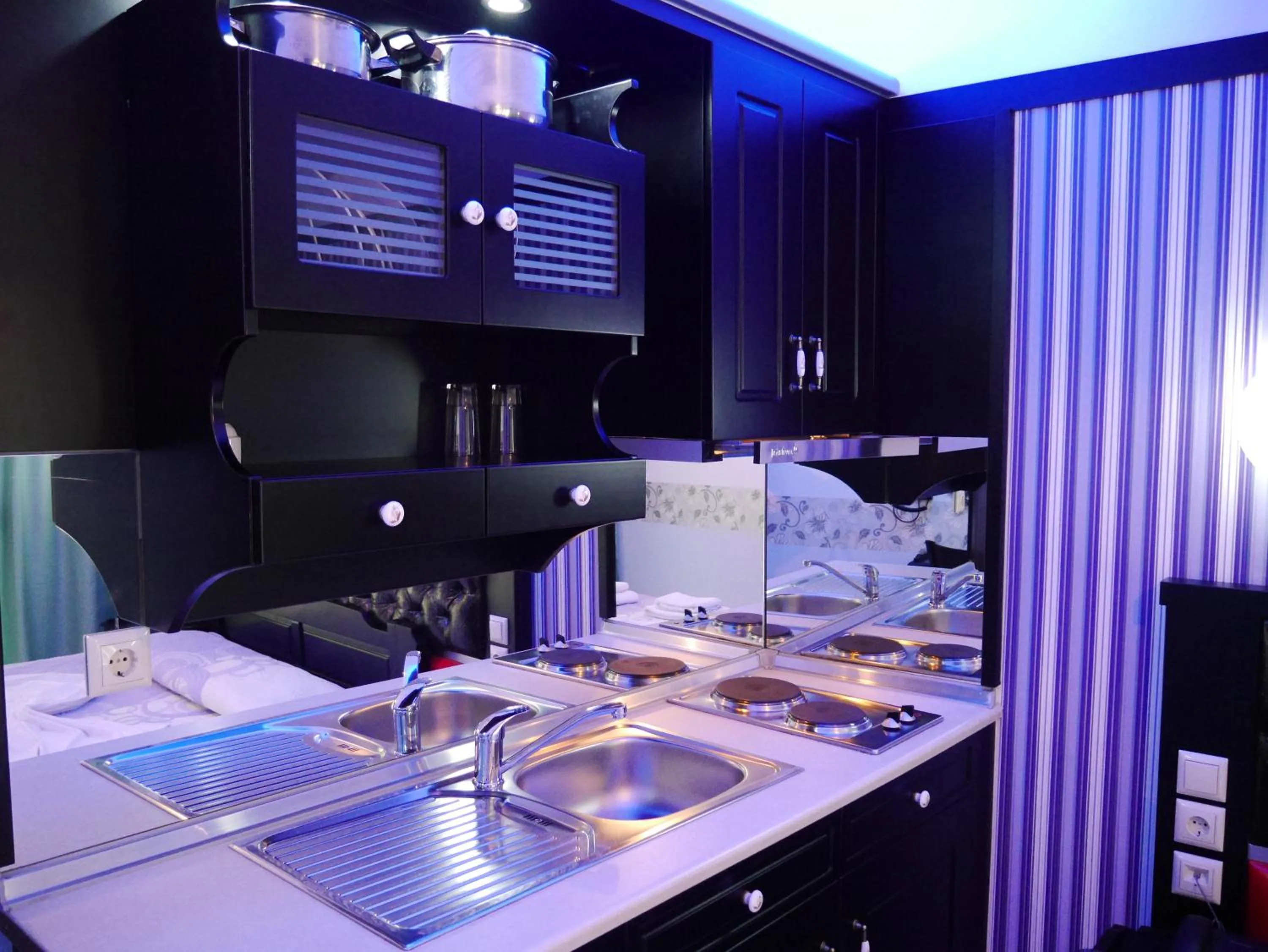 Coffee/tea facilities in Blue Sky Apartments