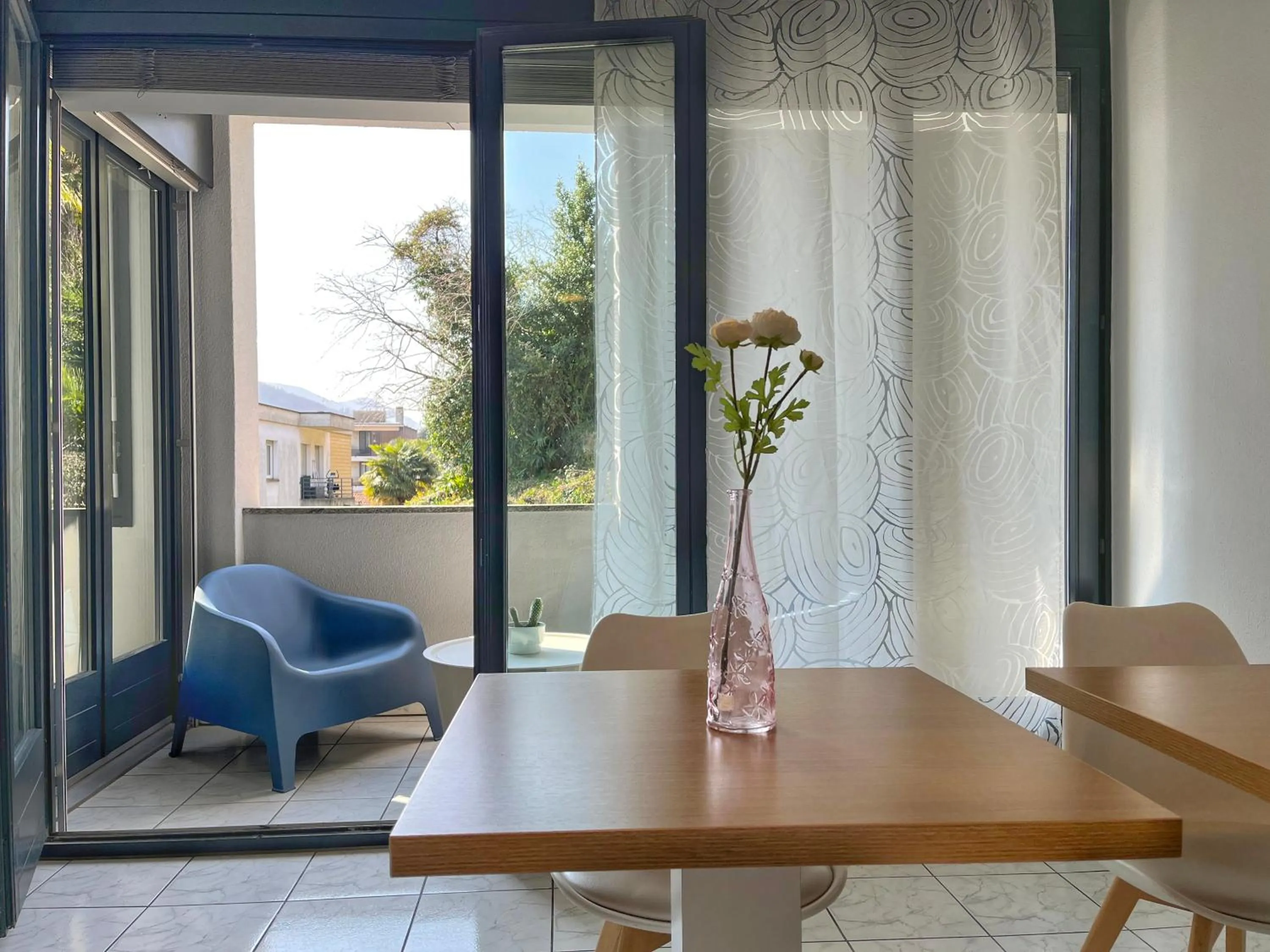 Patio in GuestHouse Lugano Center by LR