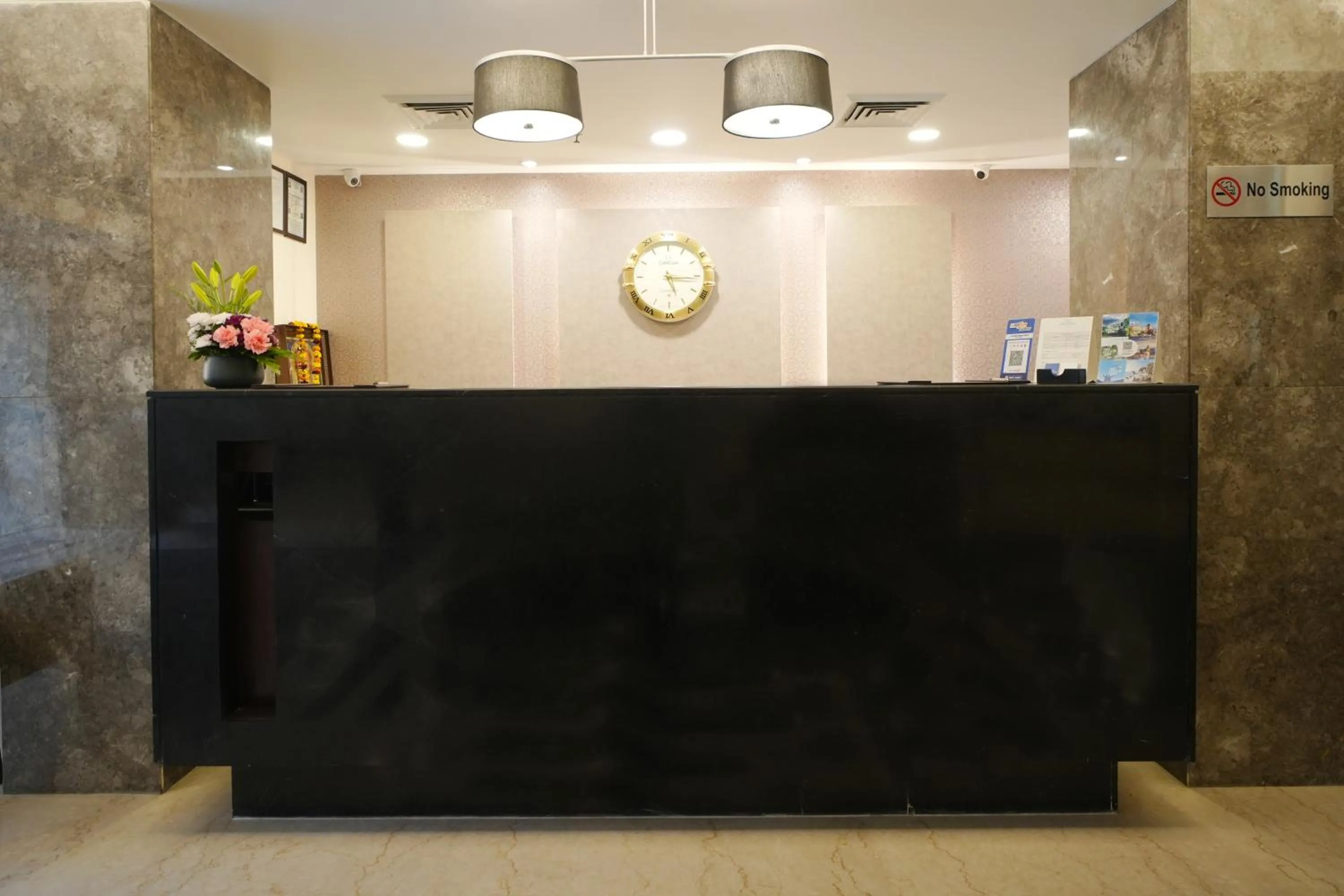 Lobby or reception in Muse Sarovar Portico Nehru Place