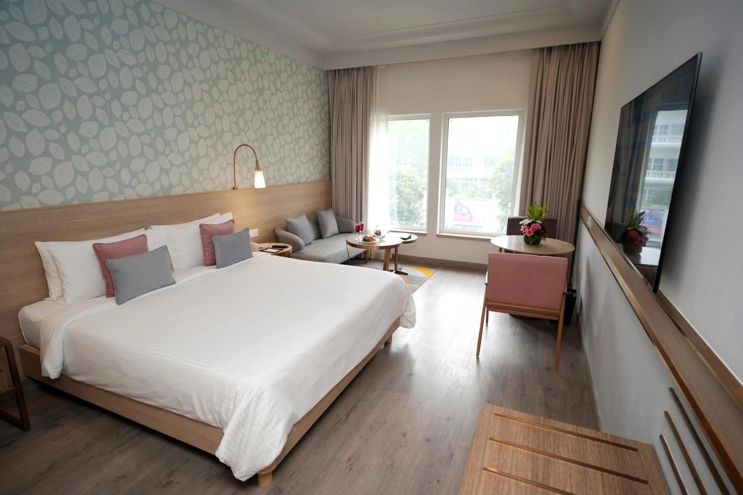 Bed in Muse Sarovar Portico Nehru Place