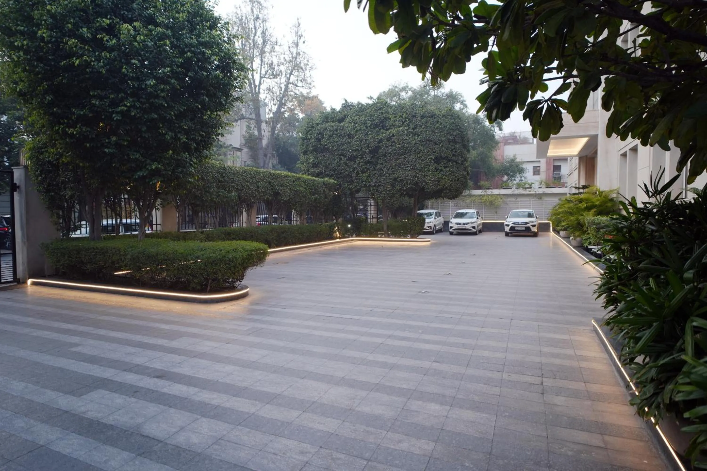 Parking in Muse Sarovar Portico Nehru Place
