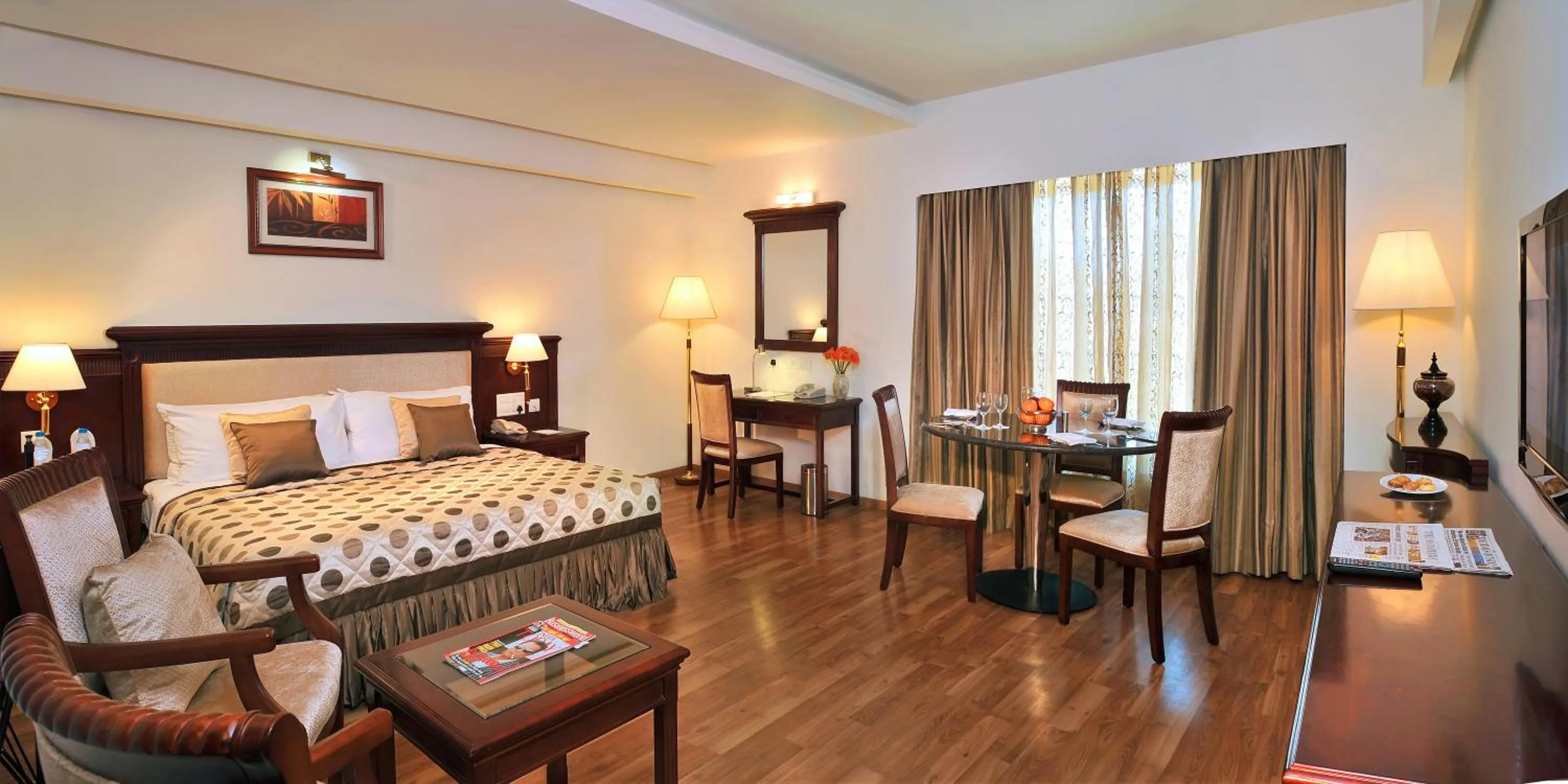 Photo of the whole room, Bed in Fortune JP Palace, Mysore - Member ITC Hotels' Group