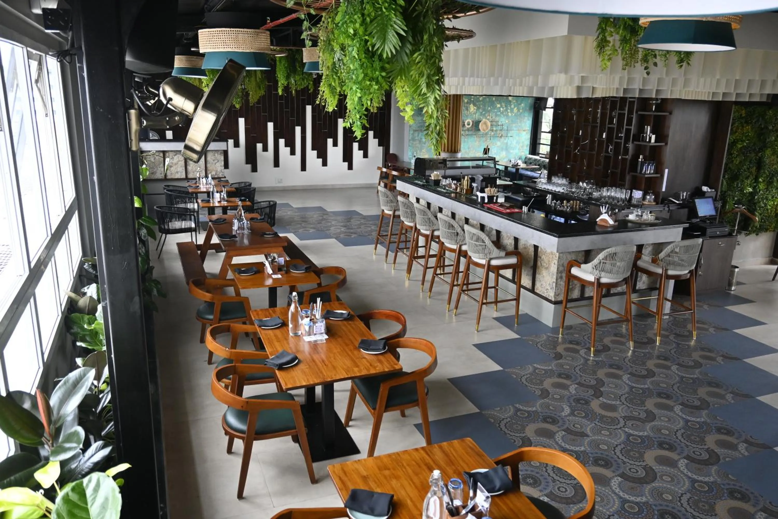 Restaurant/places to eat in Fortune JP Palace, Mysore - Member ITC Hotels' Group