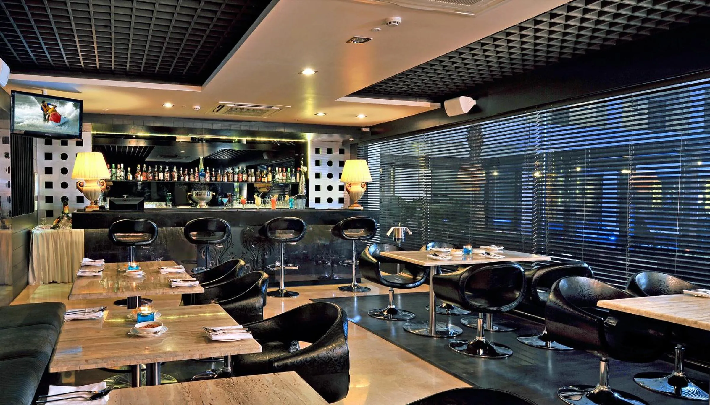 Restaurant/places to eat in Fortune JP Palace, Mysore - Member ITC Hotels' Group