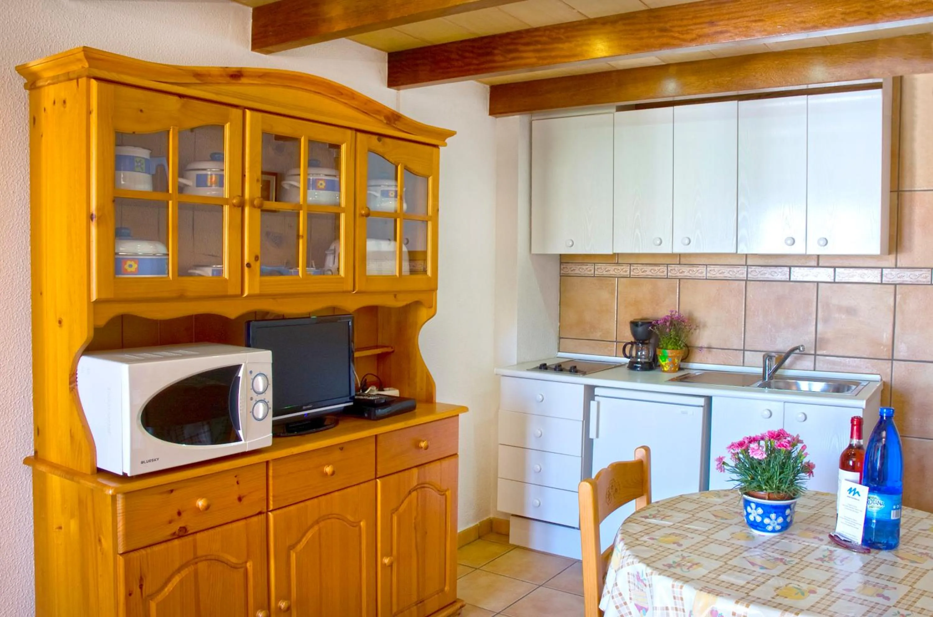 Kitchen or kitchenette in Marblau Mallorca