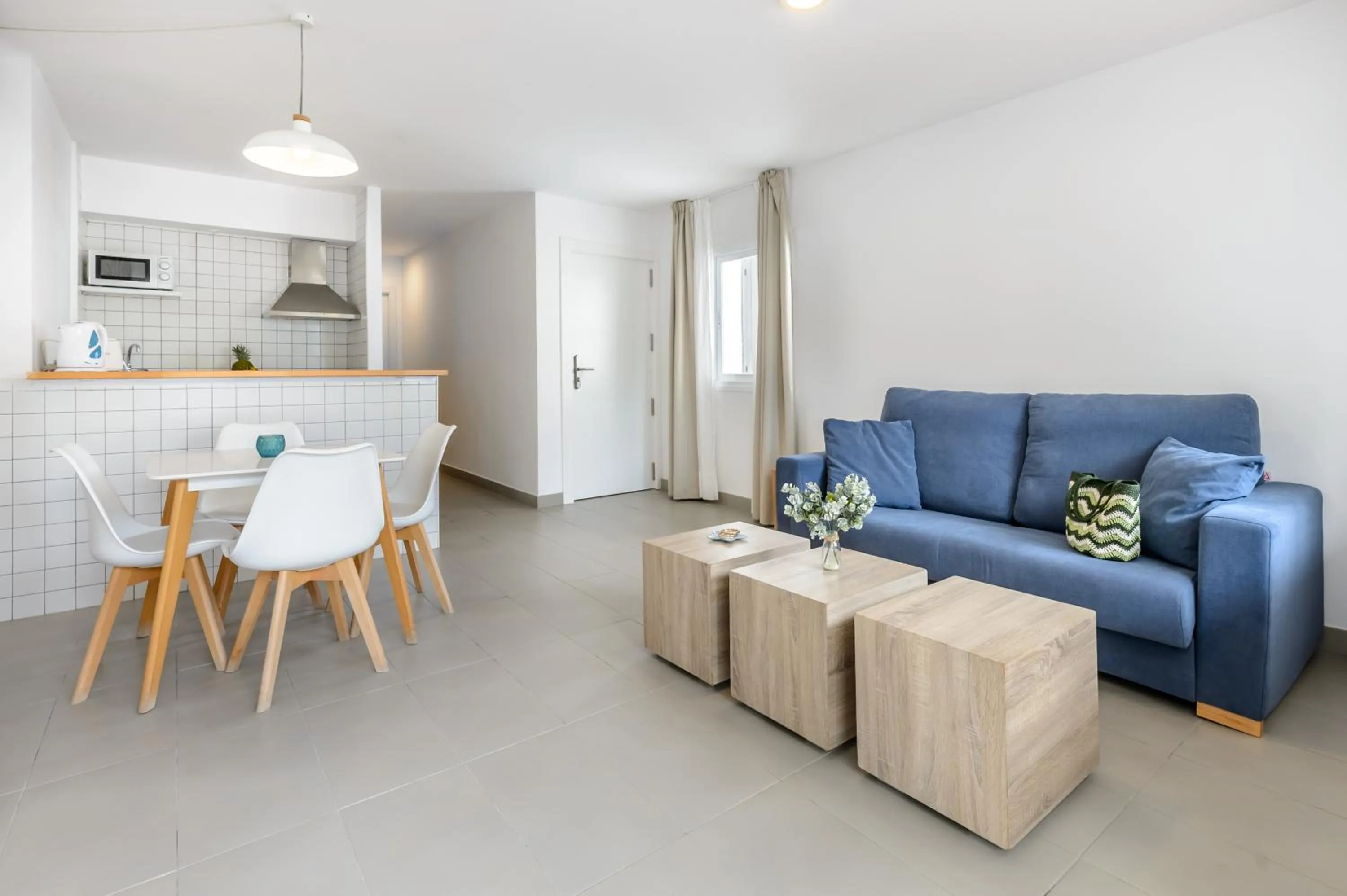 Kitchen or kitchenette in Apartamentos Vibra Riviera