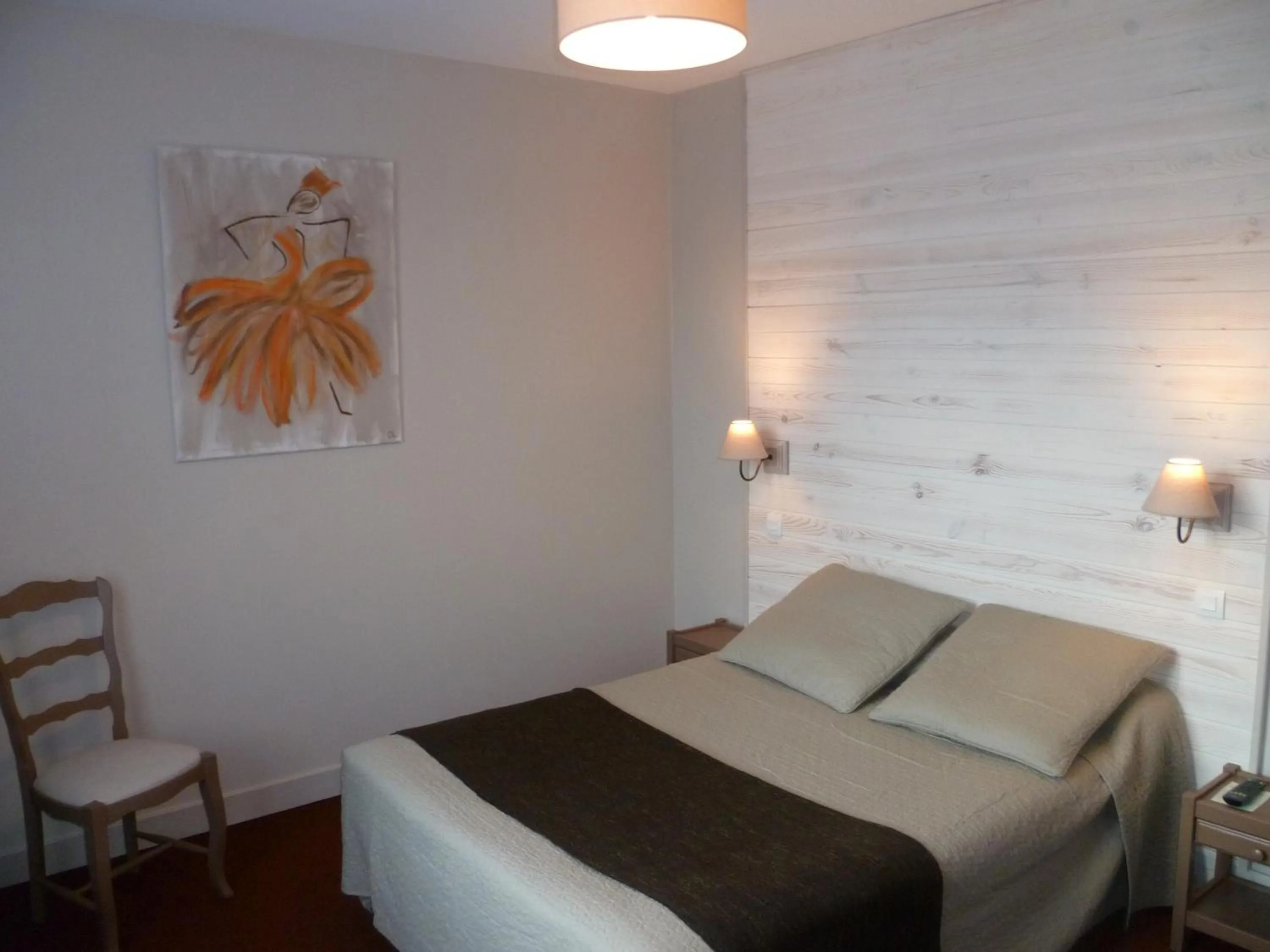 Bedroom, Bed in Hôtel La Résidence