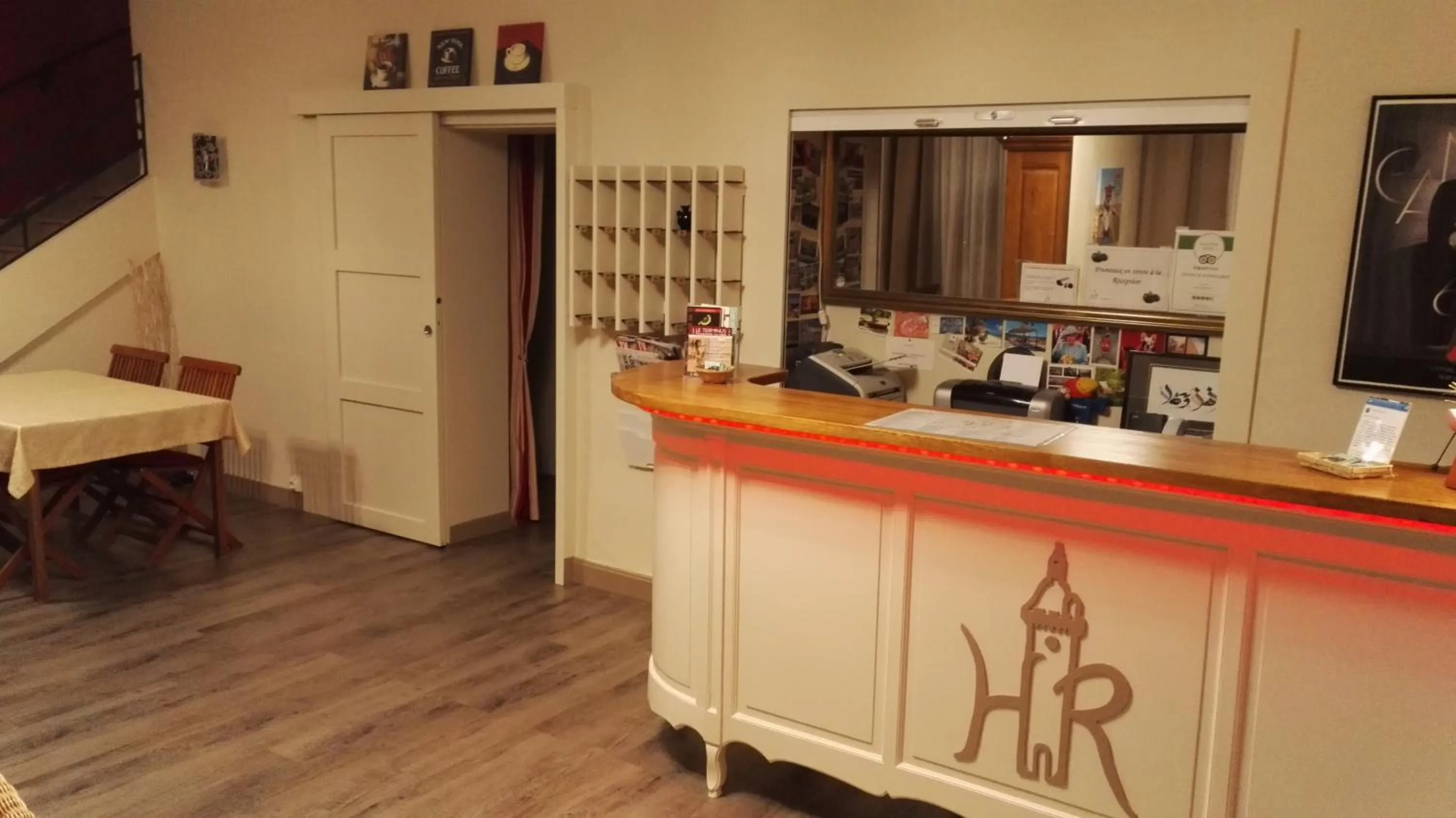 Lobby or reception in Hôtel La Résidence