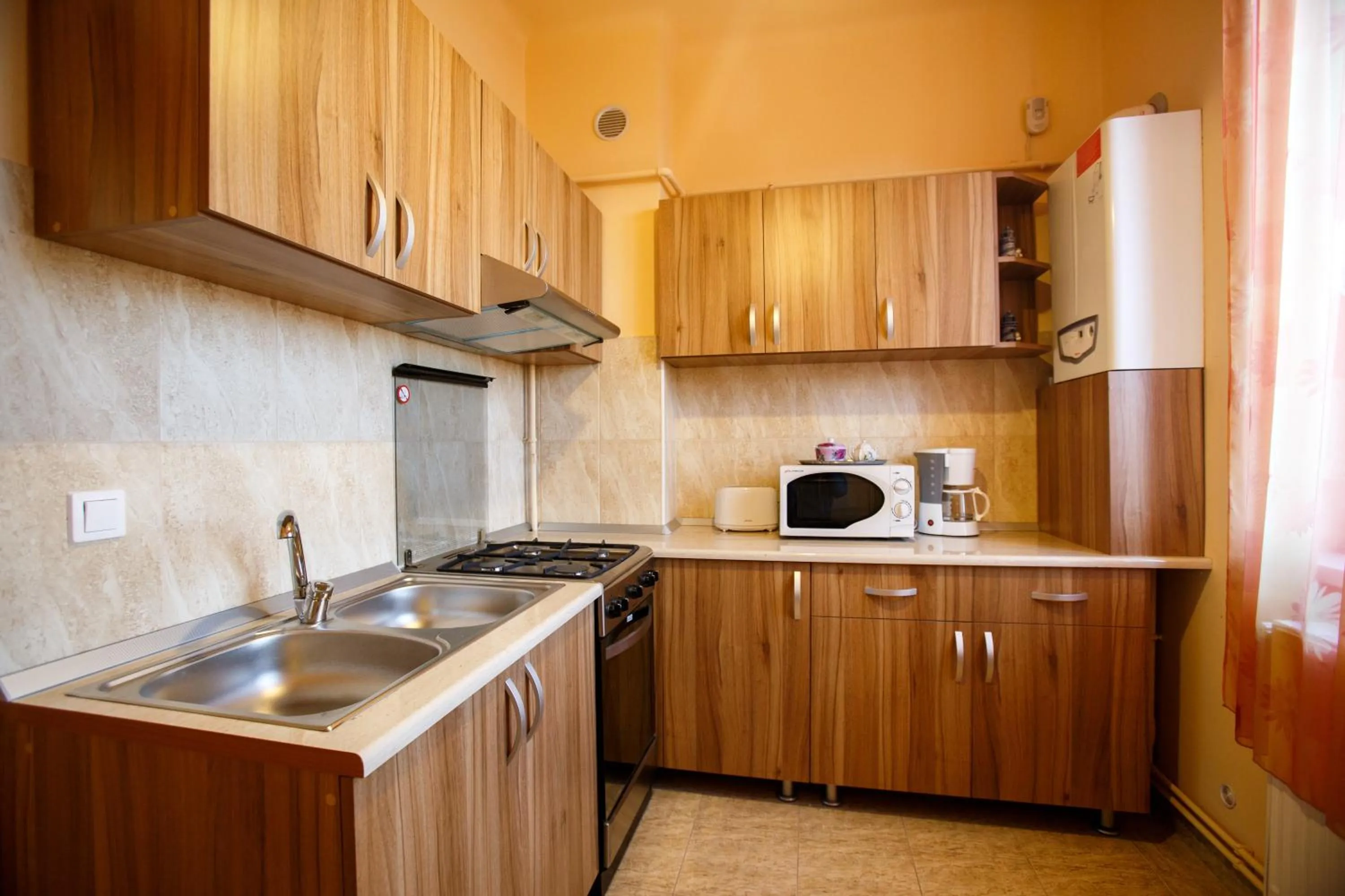 Coffee/tea facilities in Teo's Flat