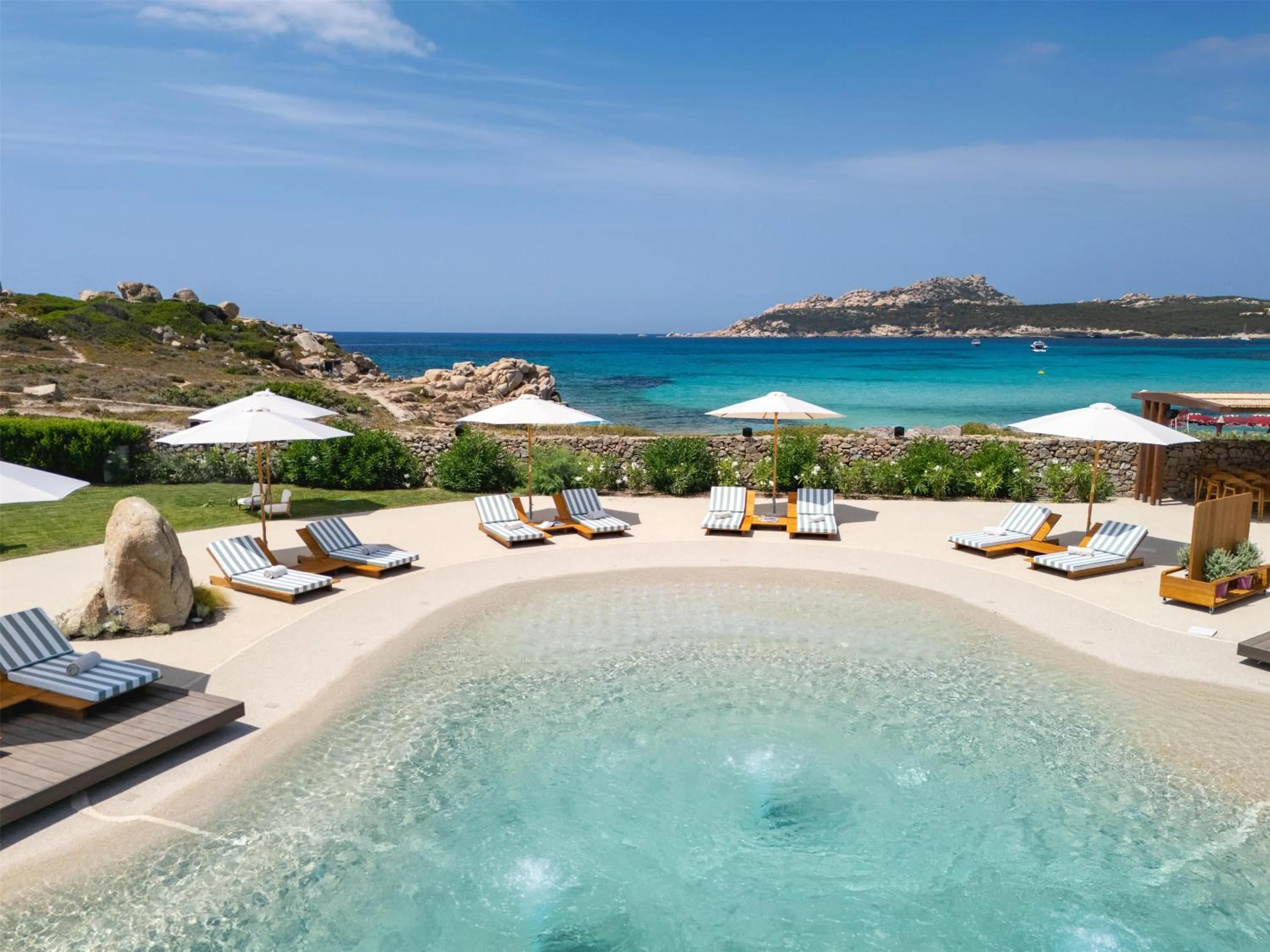 Restaurant/places to eat in Mangia's Santa Teresa Sardinia, Curio Collection by Hilton