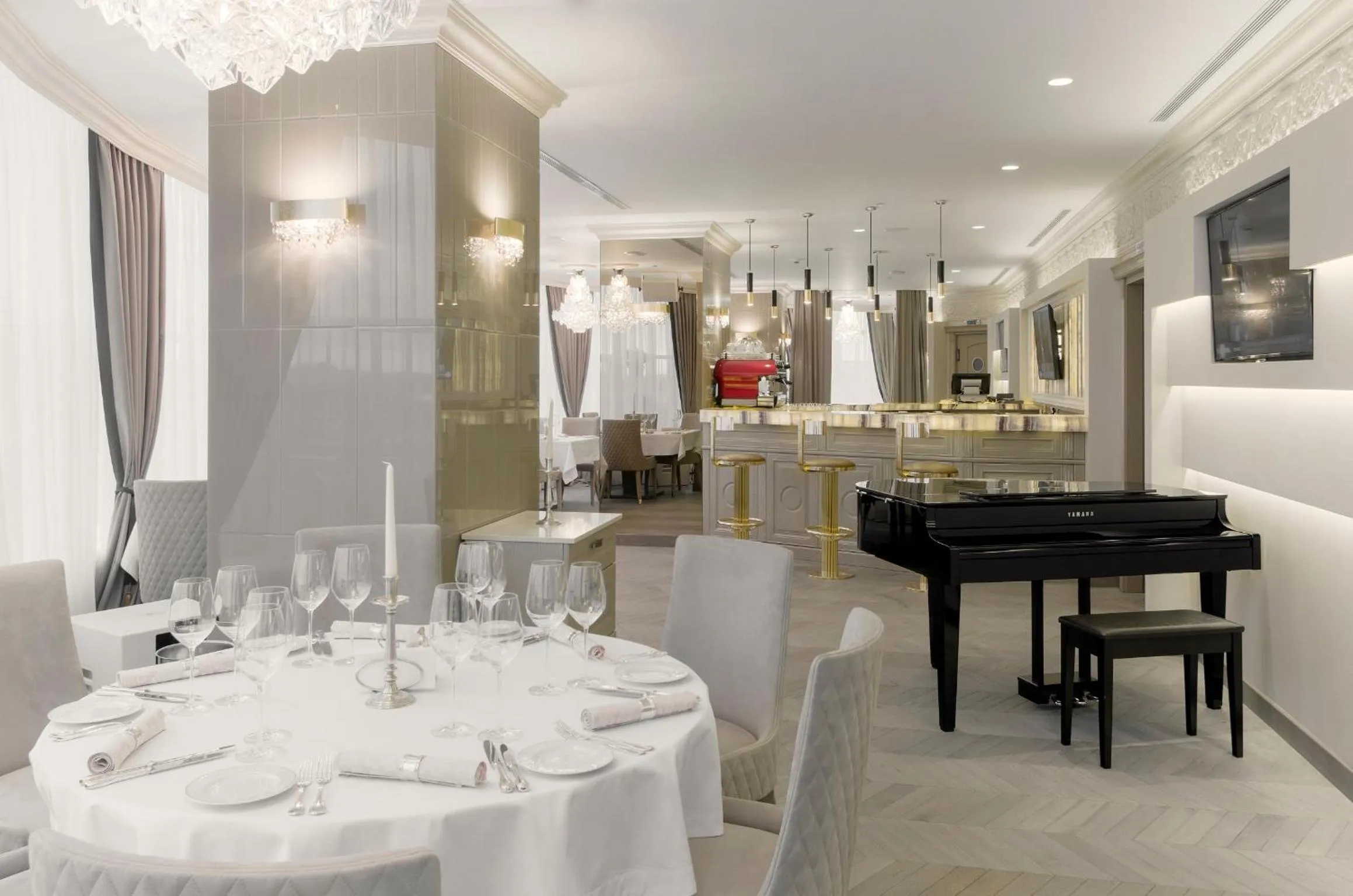 Restaurant/places to eat in Nobil Luxury Boutique Hotel