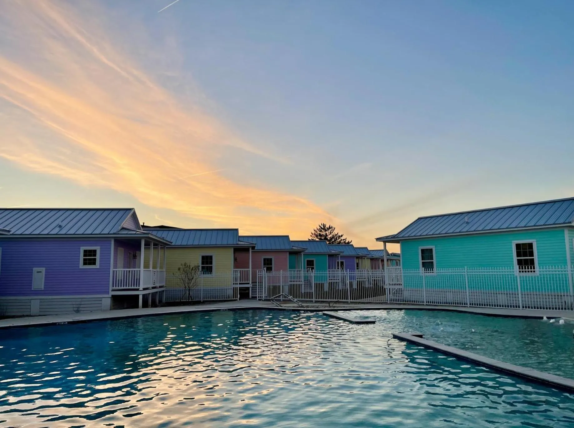 Property building in Key West Cottages