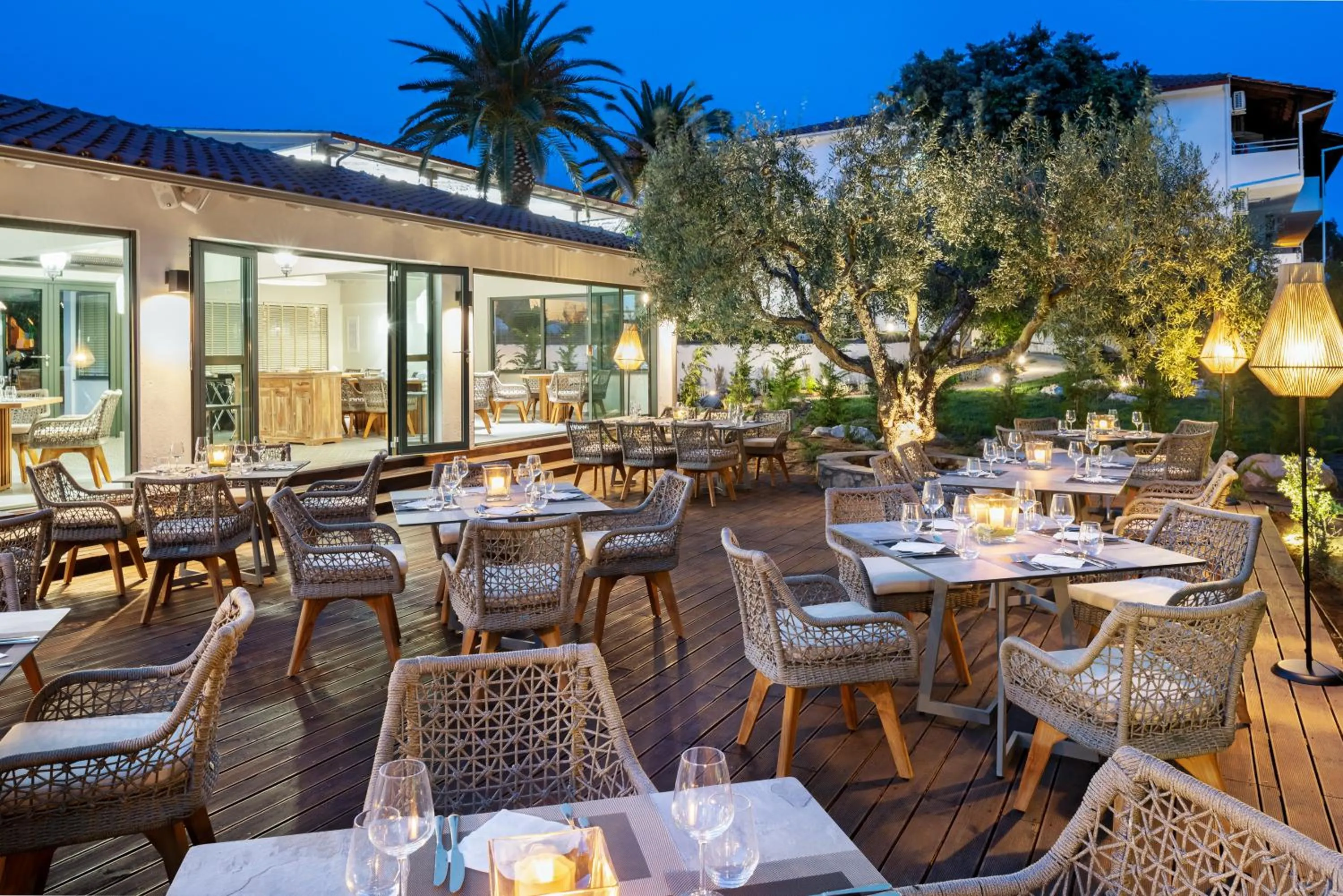 Restaurant/places to eat in Philoxenia Hotel