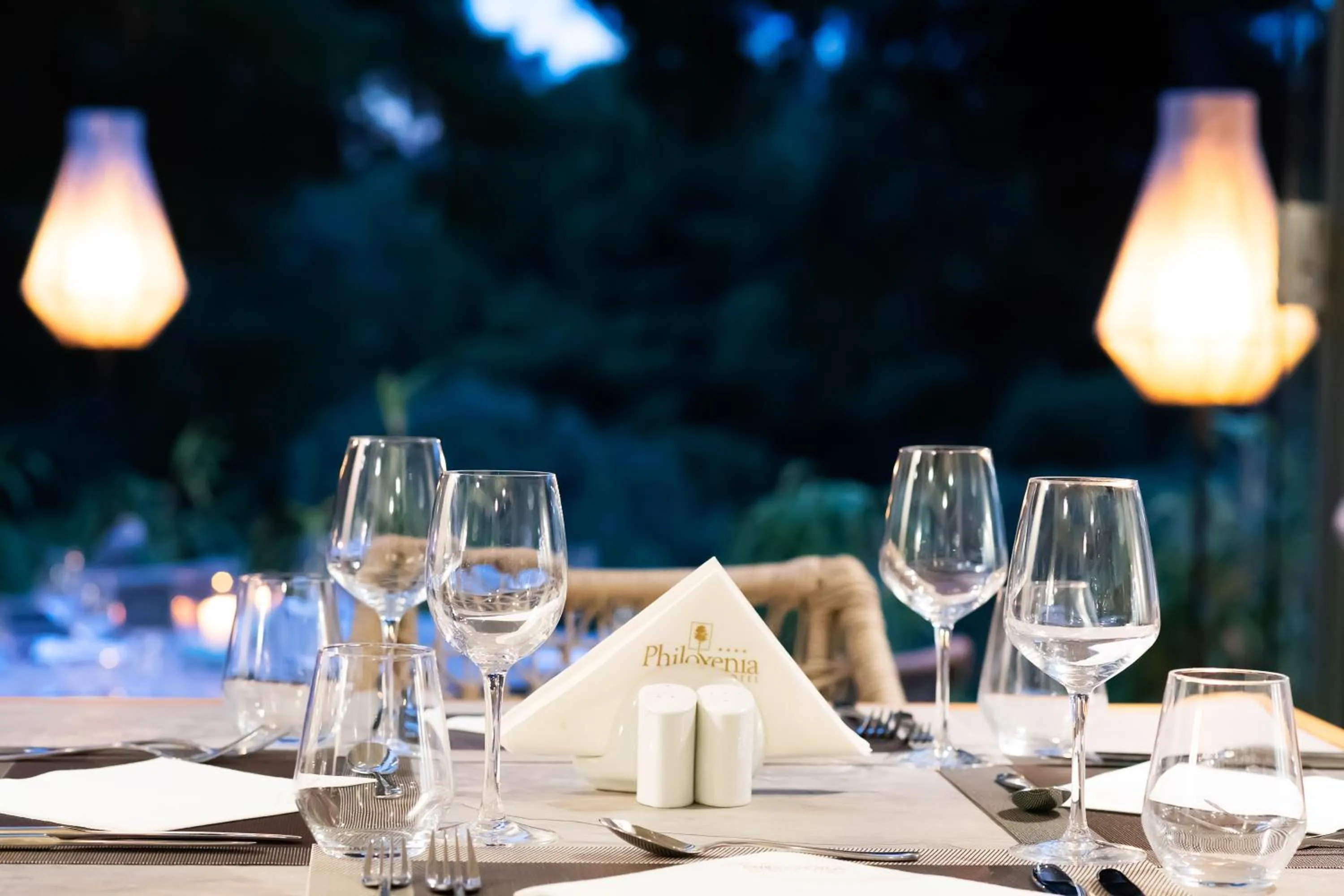 Restaurant/places to eat in Philoxenia Hotel