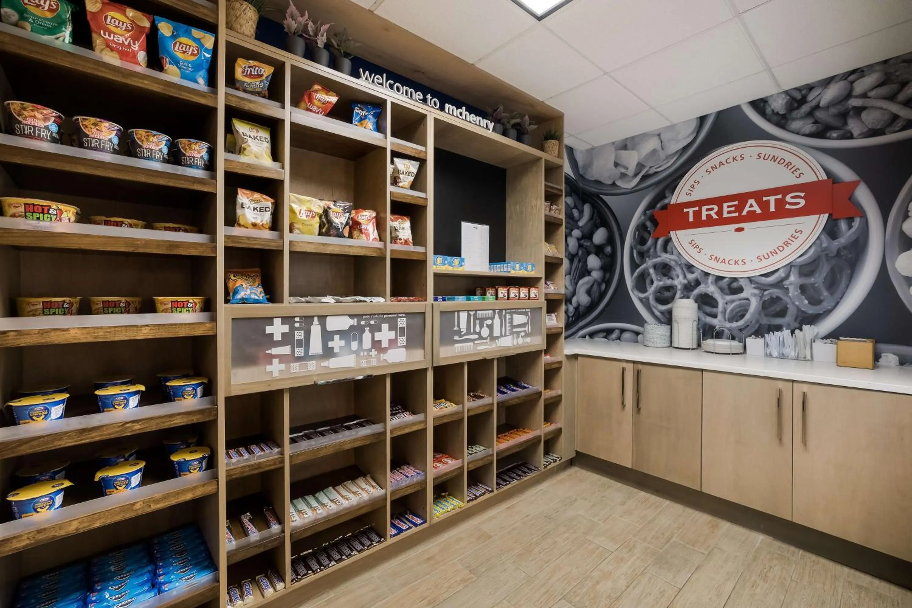 Restaurant/places to eat in Hampton Inn McHenry