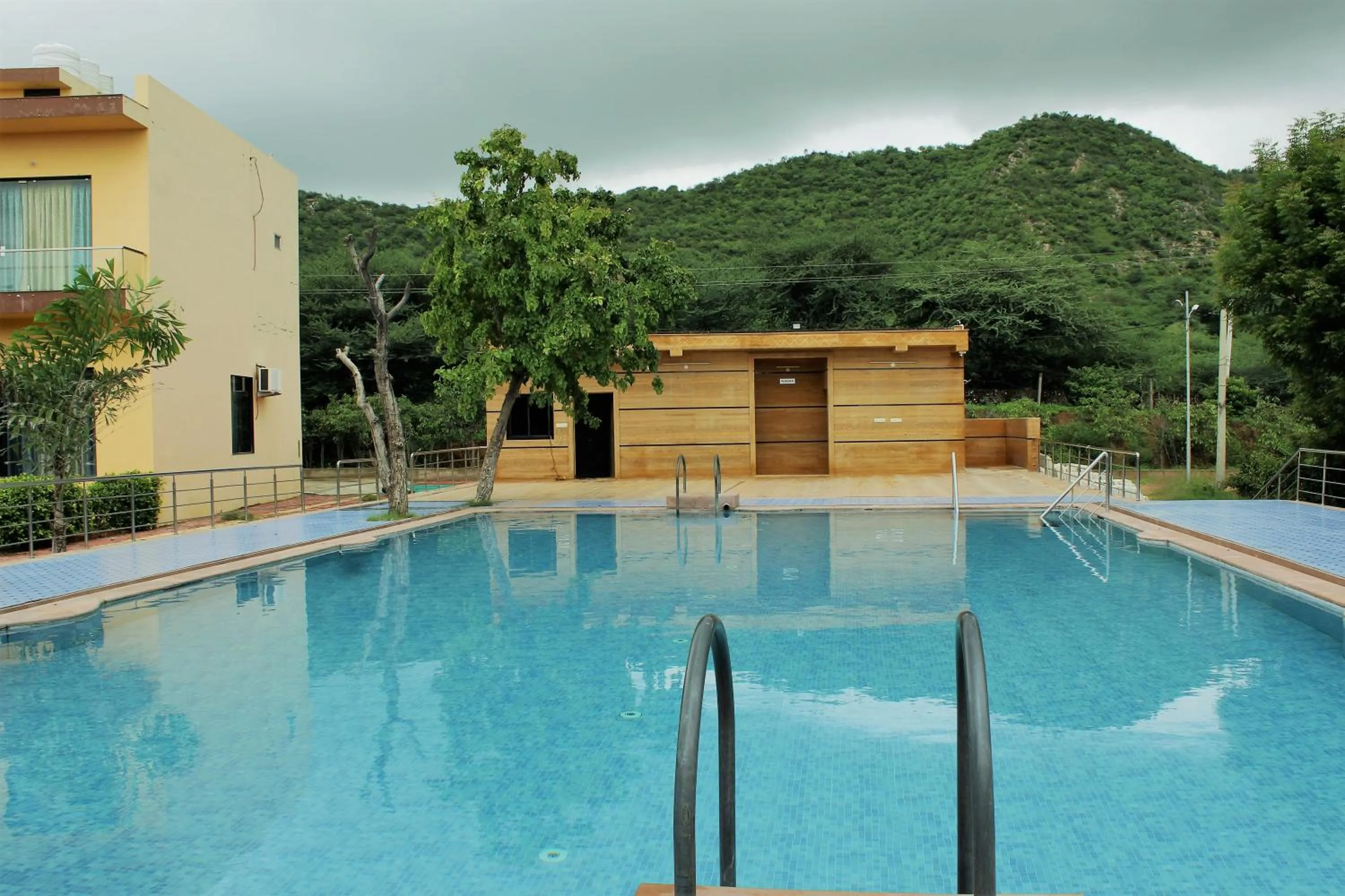 Chitrakoot Garden and Resorts