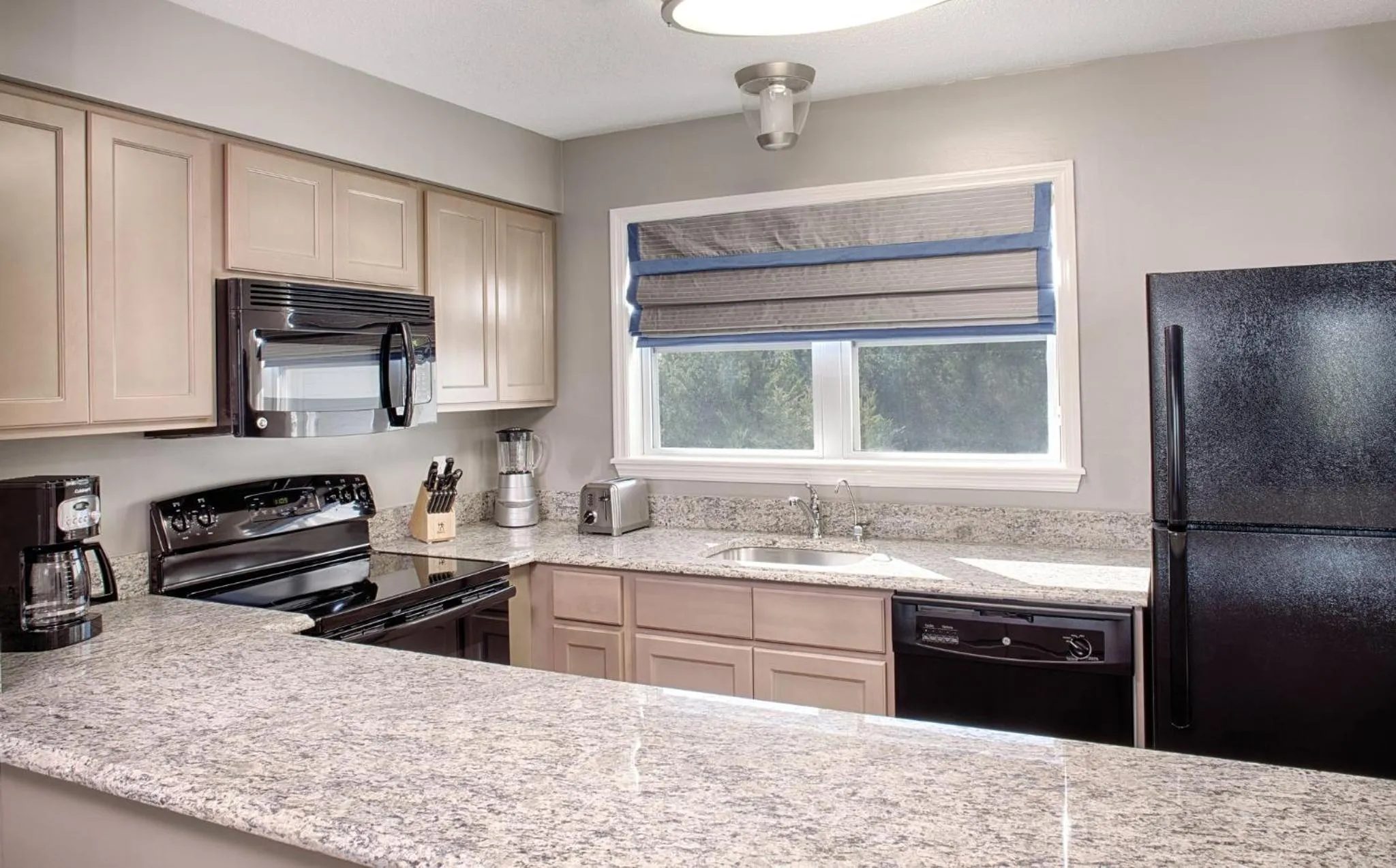 Kitchen or kitchenette in Club Wyndham Ocean Ridge