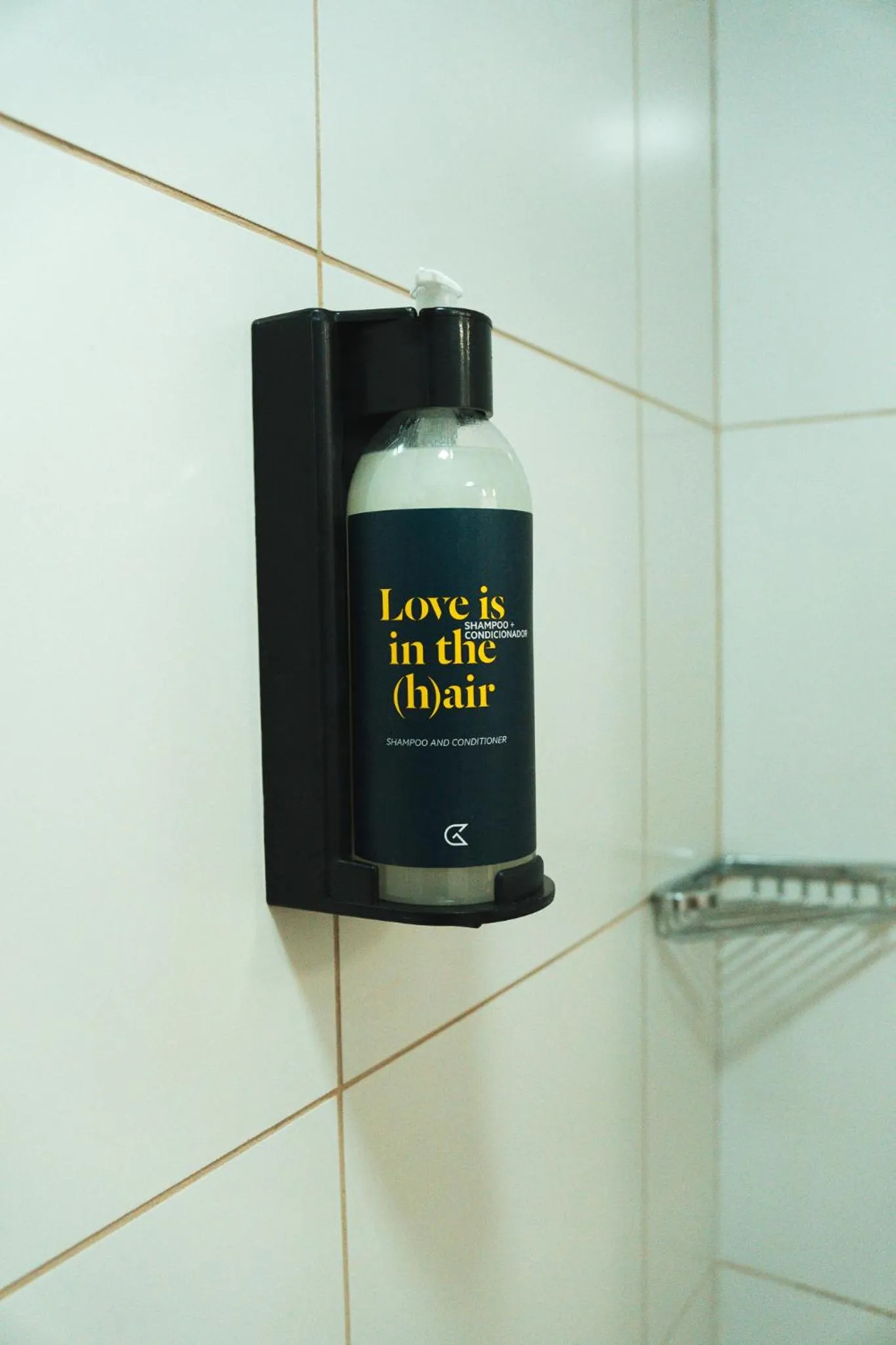 Bathroom in Golden Tulip Porto Vitória