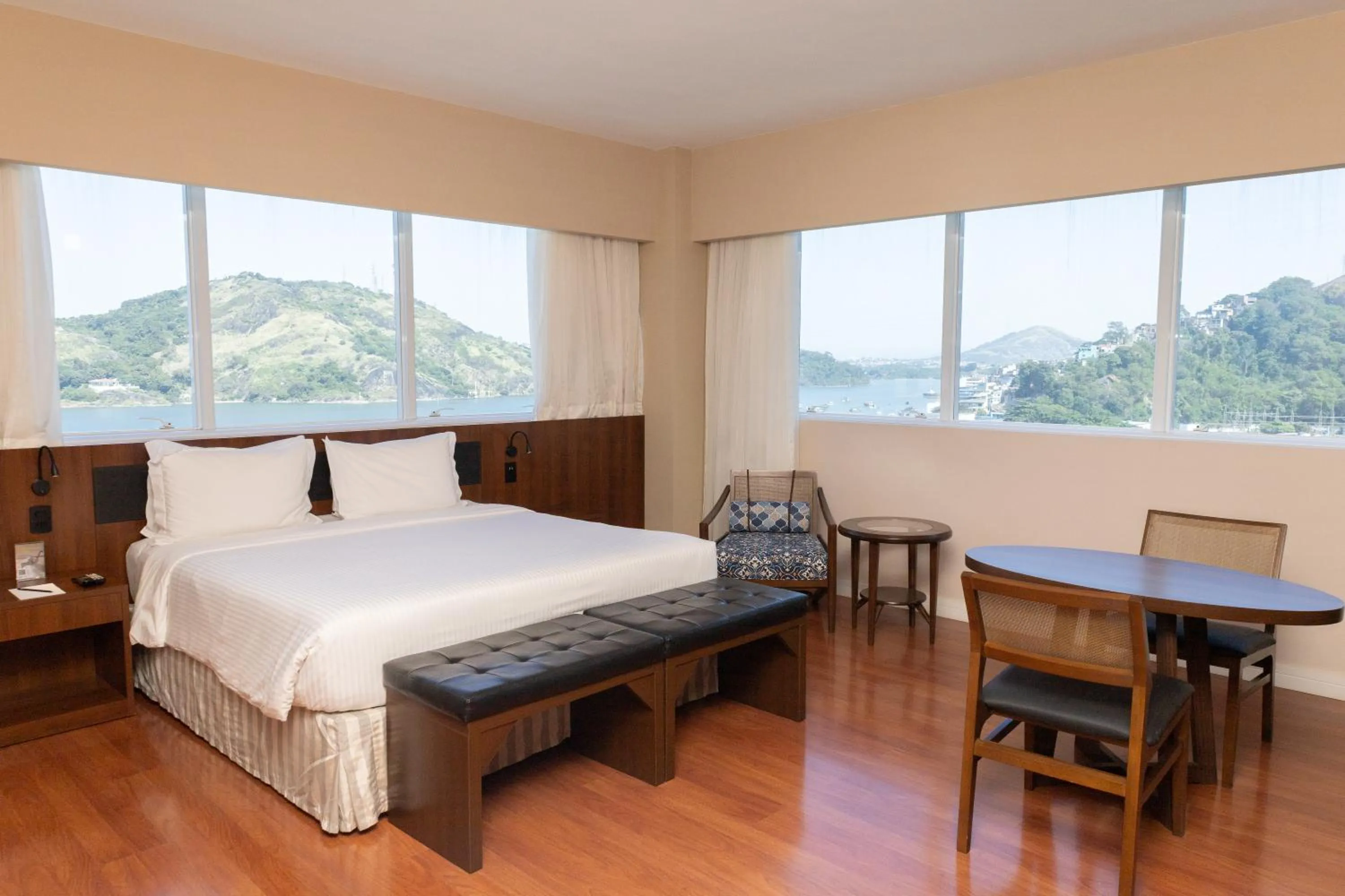 Bed in Golden Tulip Porto Vitória