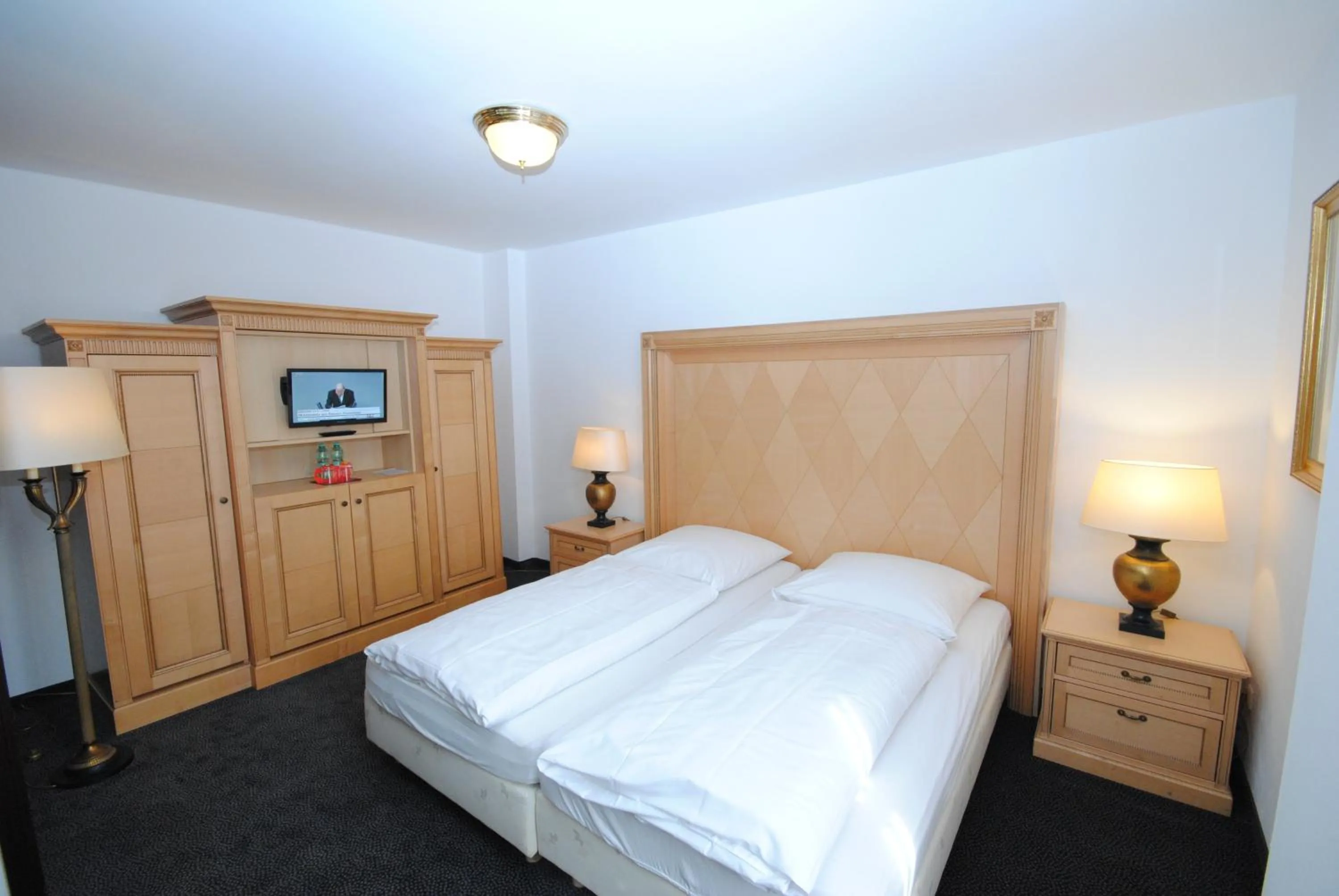 Photo of the whole room, Bed in Gästehaus Bavaria