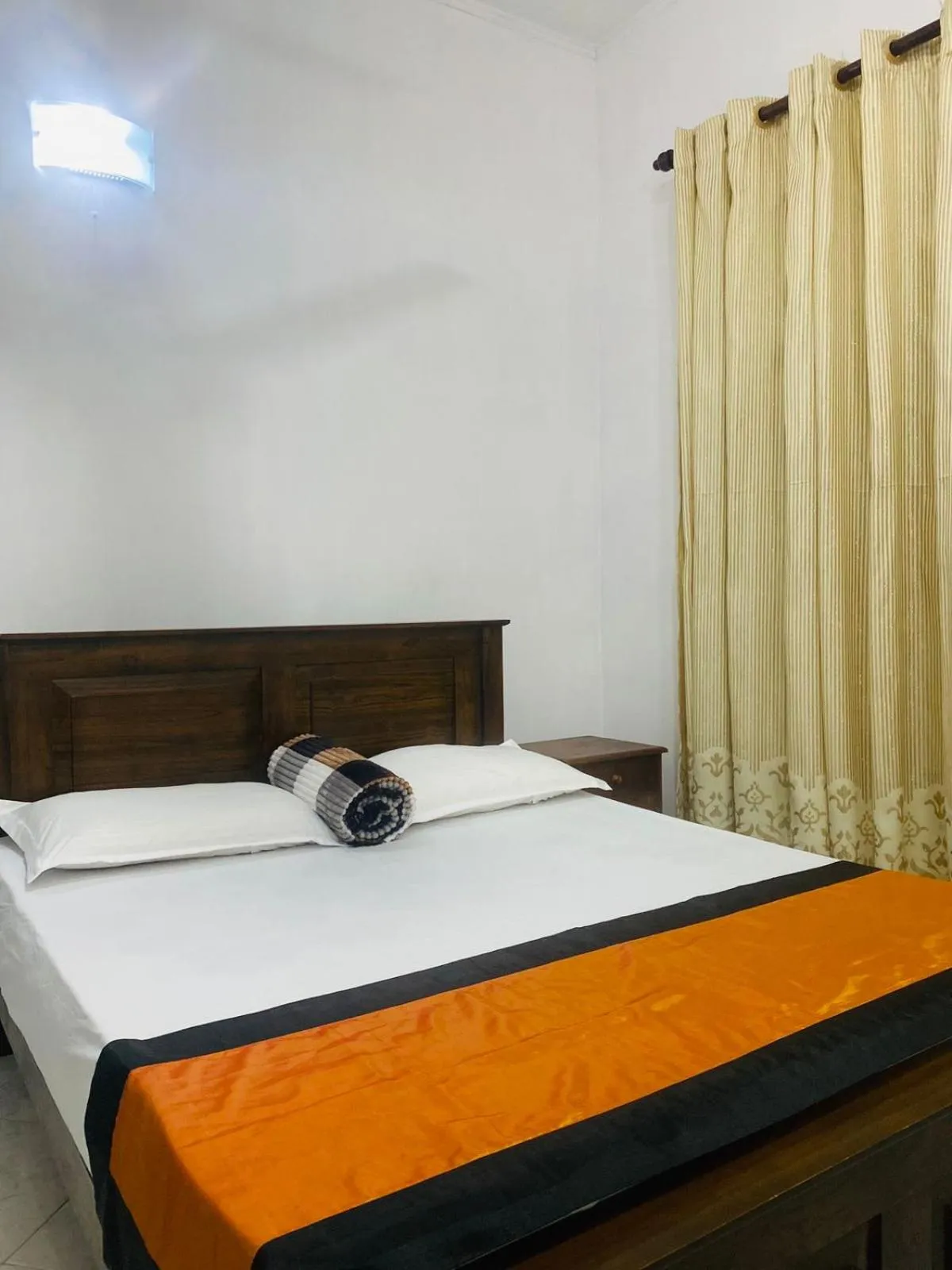 Bed in Tamarind Tamarind Resort, Tourist Board Approved