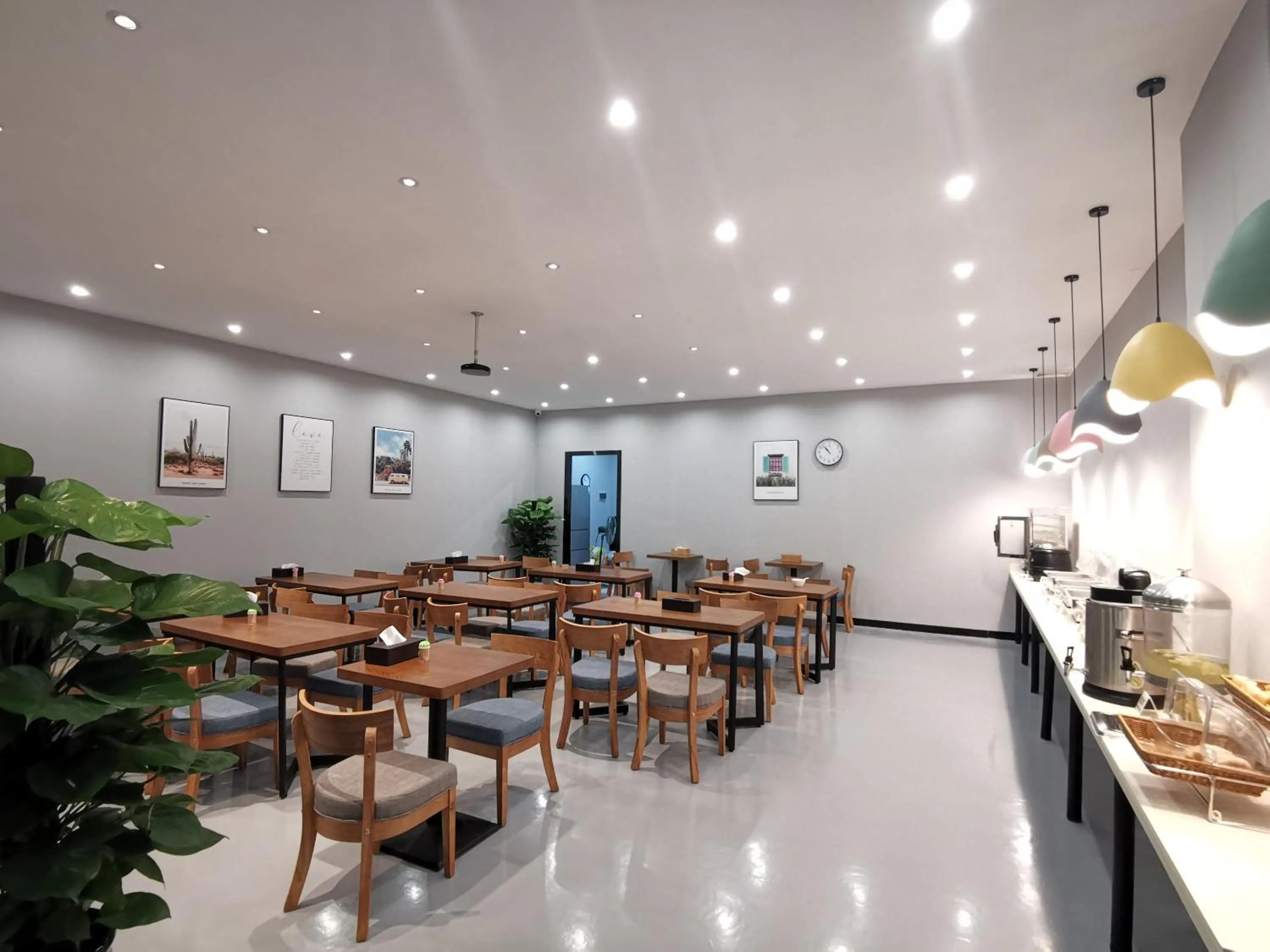 Zhongshan Bafei Hotel