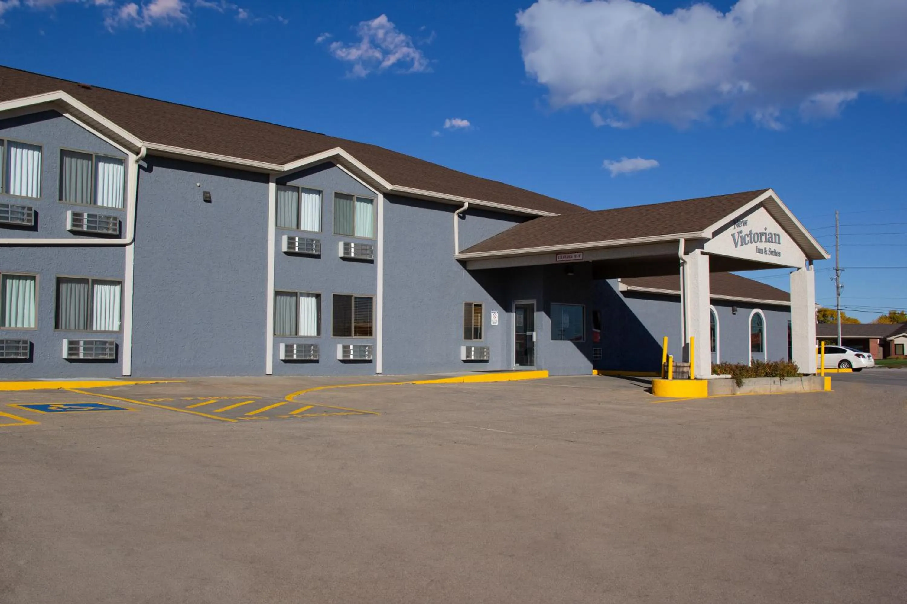 Property building in New Victorian Inn & Suites-Norfolk