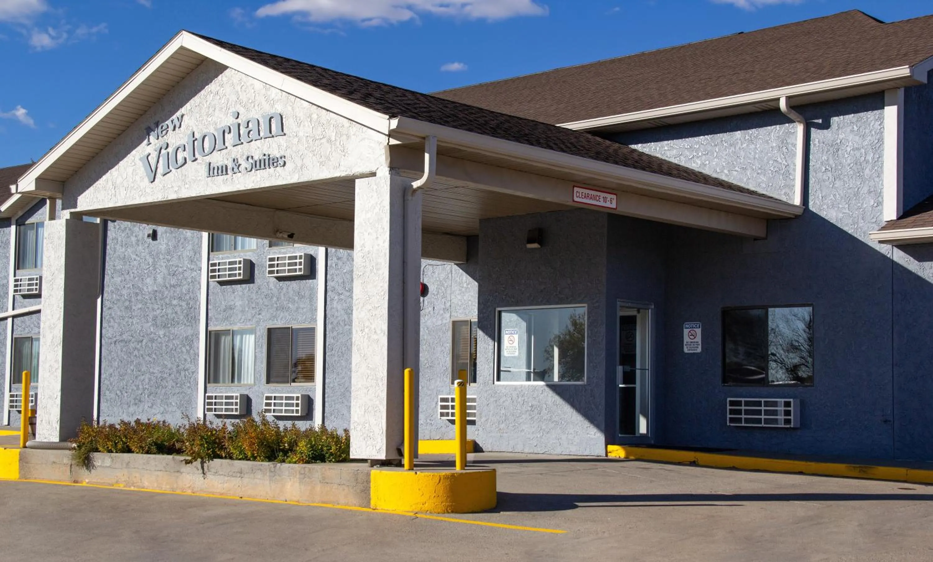 Property building in New Victorian Inn & Suites-Norfolk