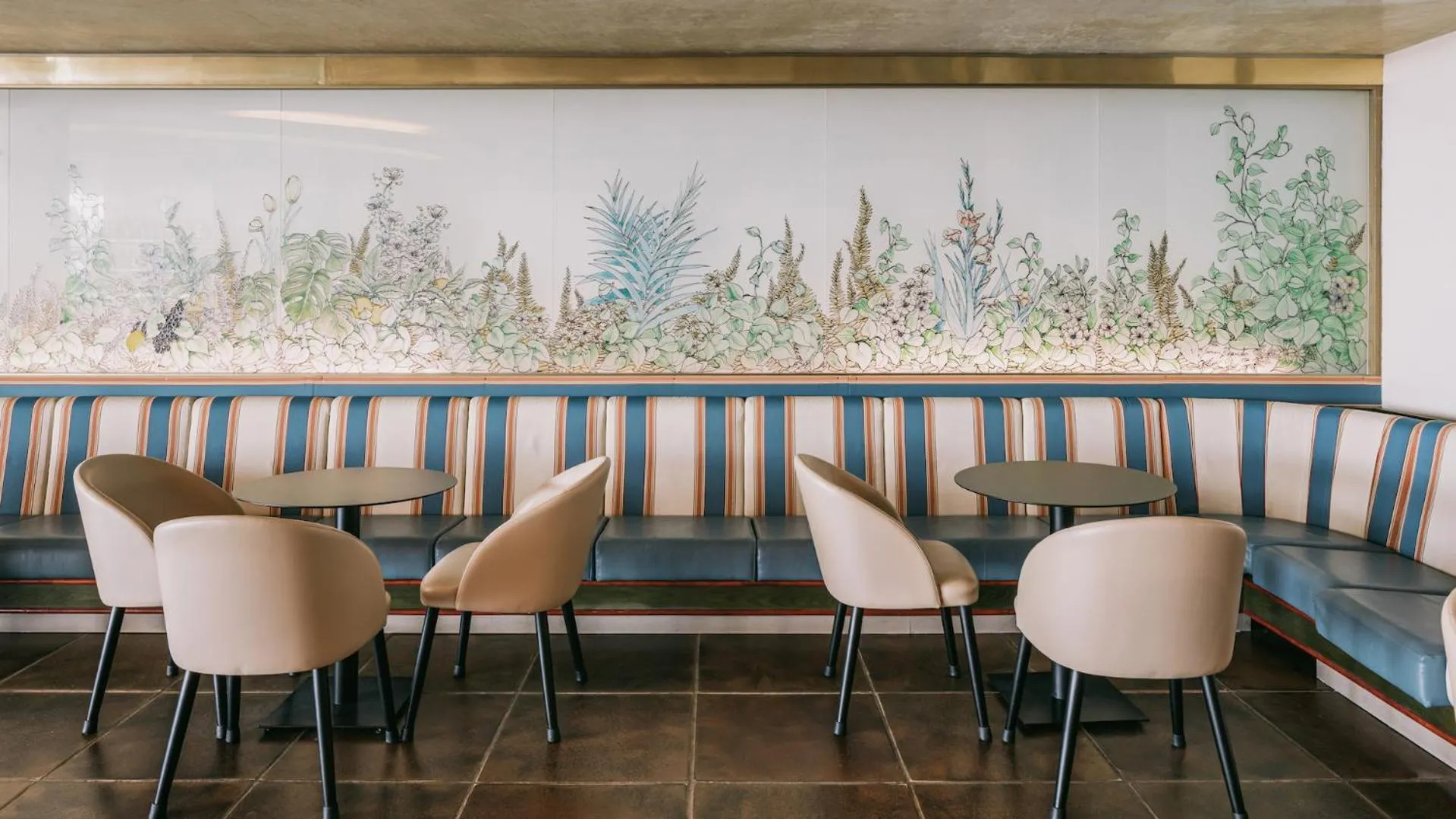 Restaurant/places to eat in MClub Cala Regina