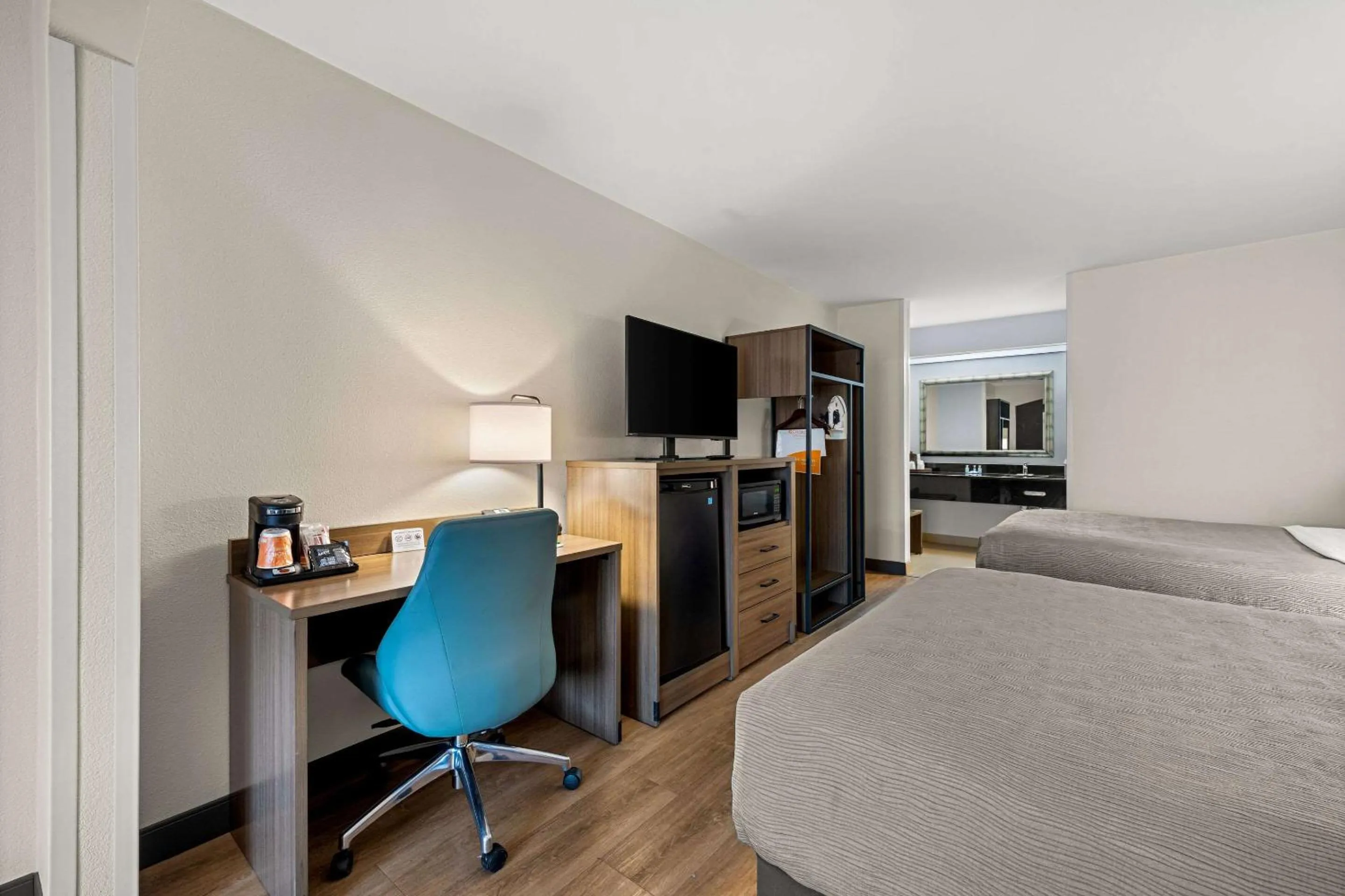 Bedroom, Bed in Quality Inn & Suites Matthews - Charlotte