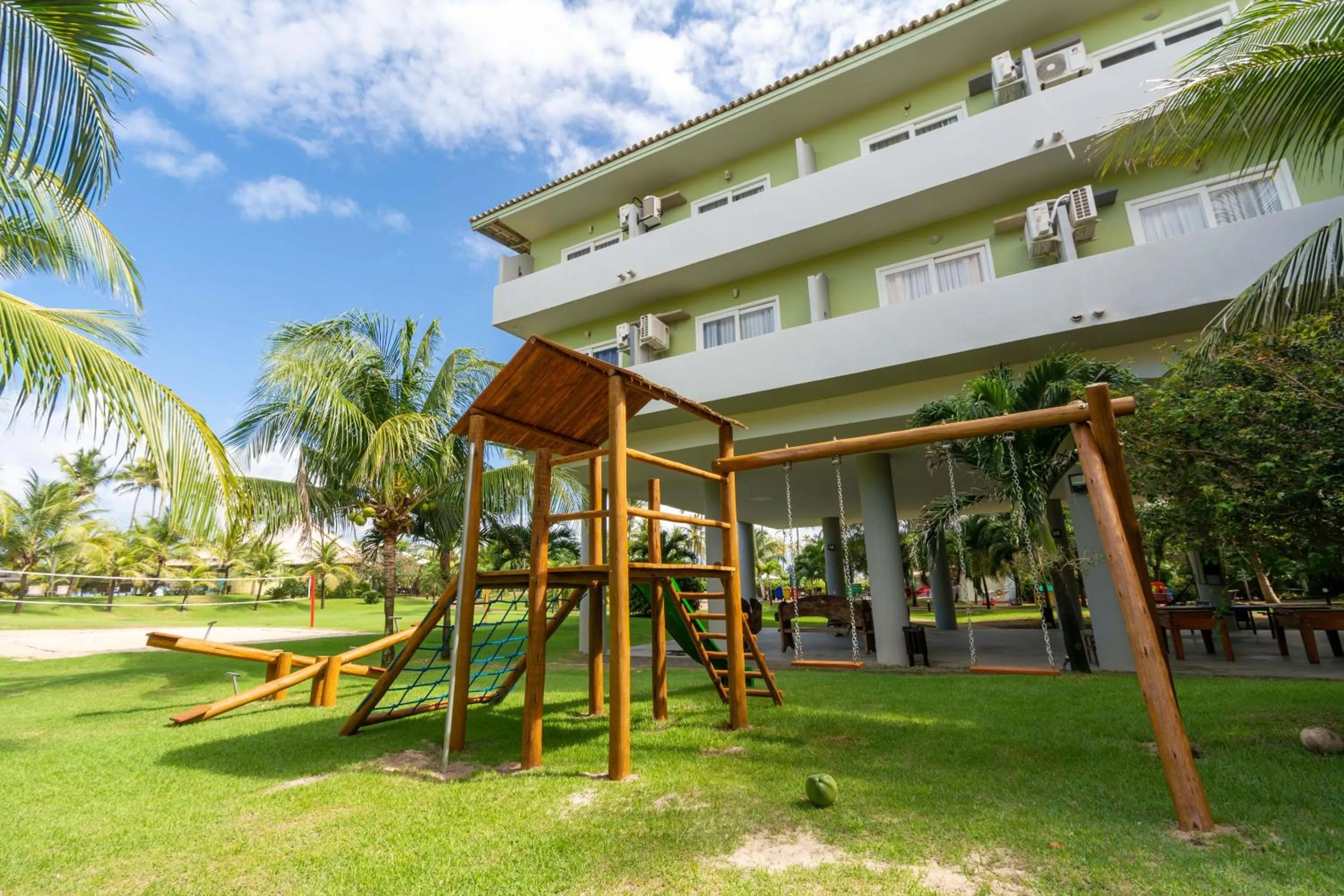 Property building in Resort Costa Dos Coqueiros