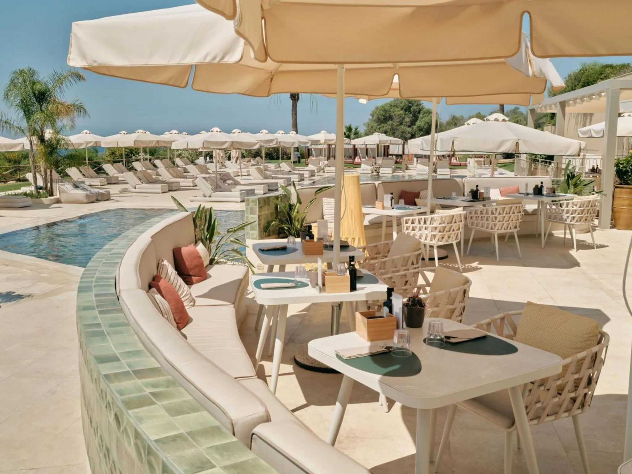 Lounge or bar in Mangia's Torre Del Barone Resort & SPA
