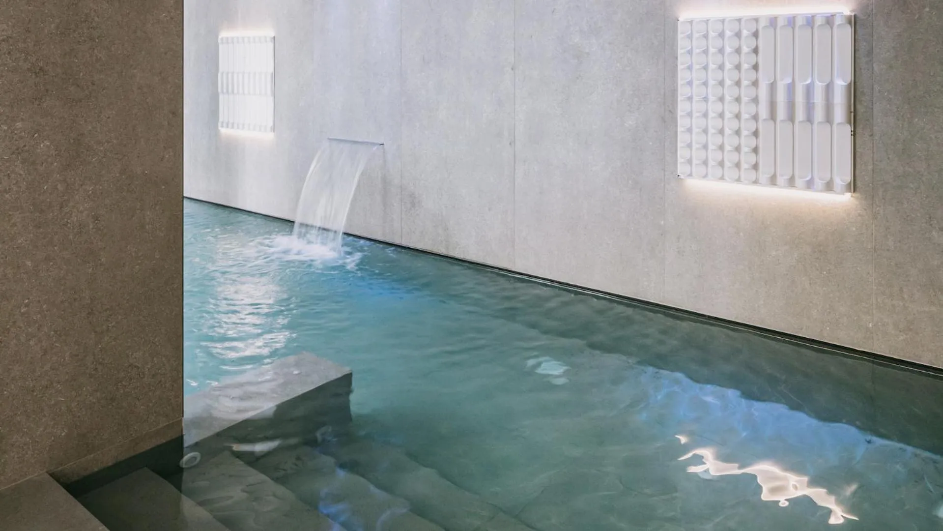Hot Spring Bath in Mangia's Torre Del Barone Resort & SPA