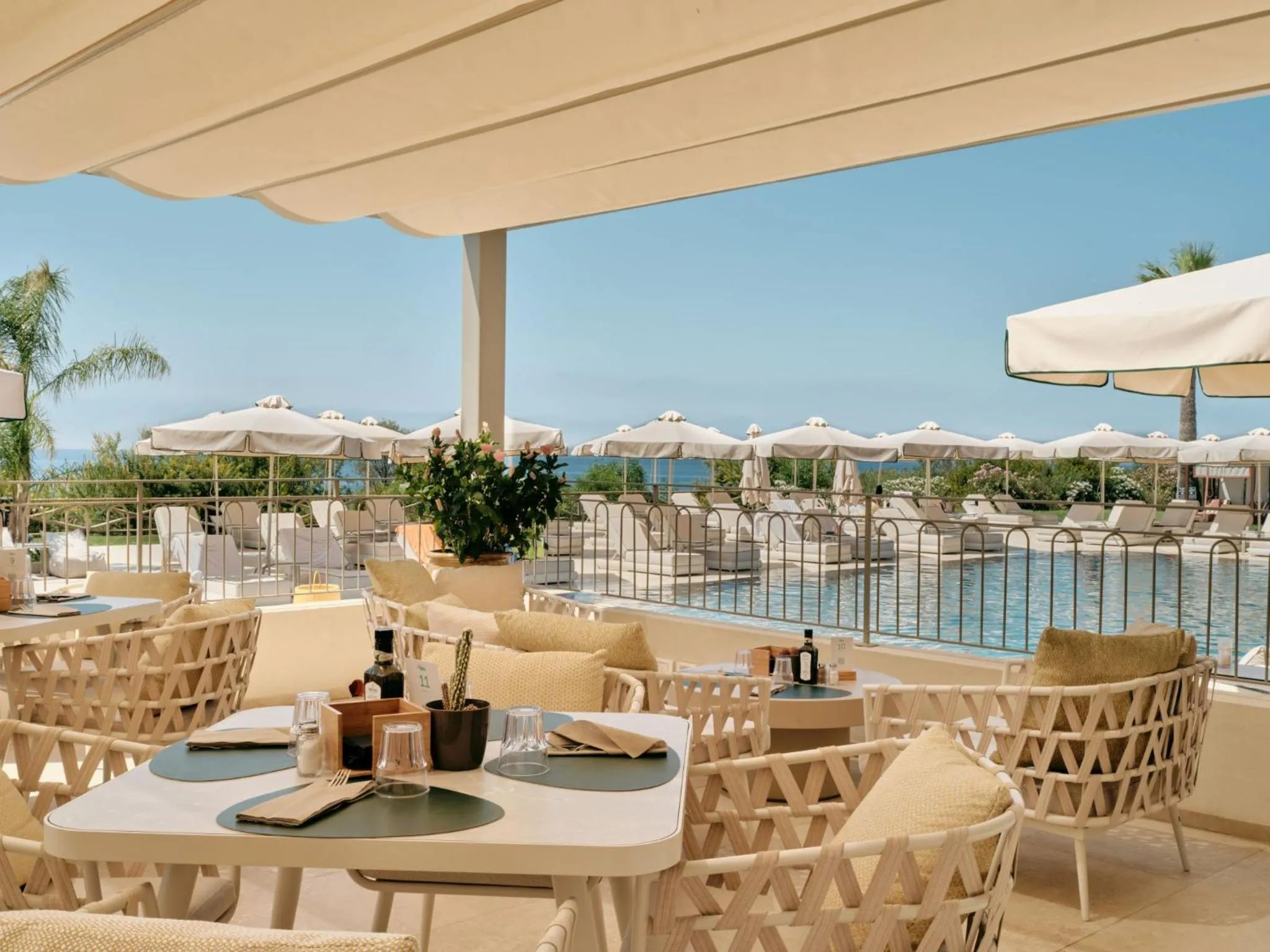 Lounge or bar in Mangia's Torre Del Barone Resort & SPA