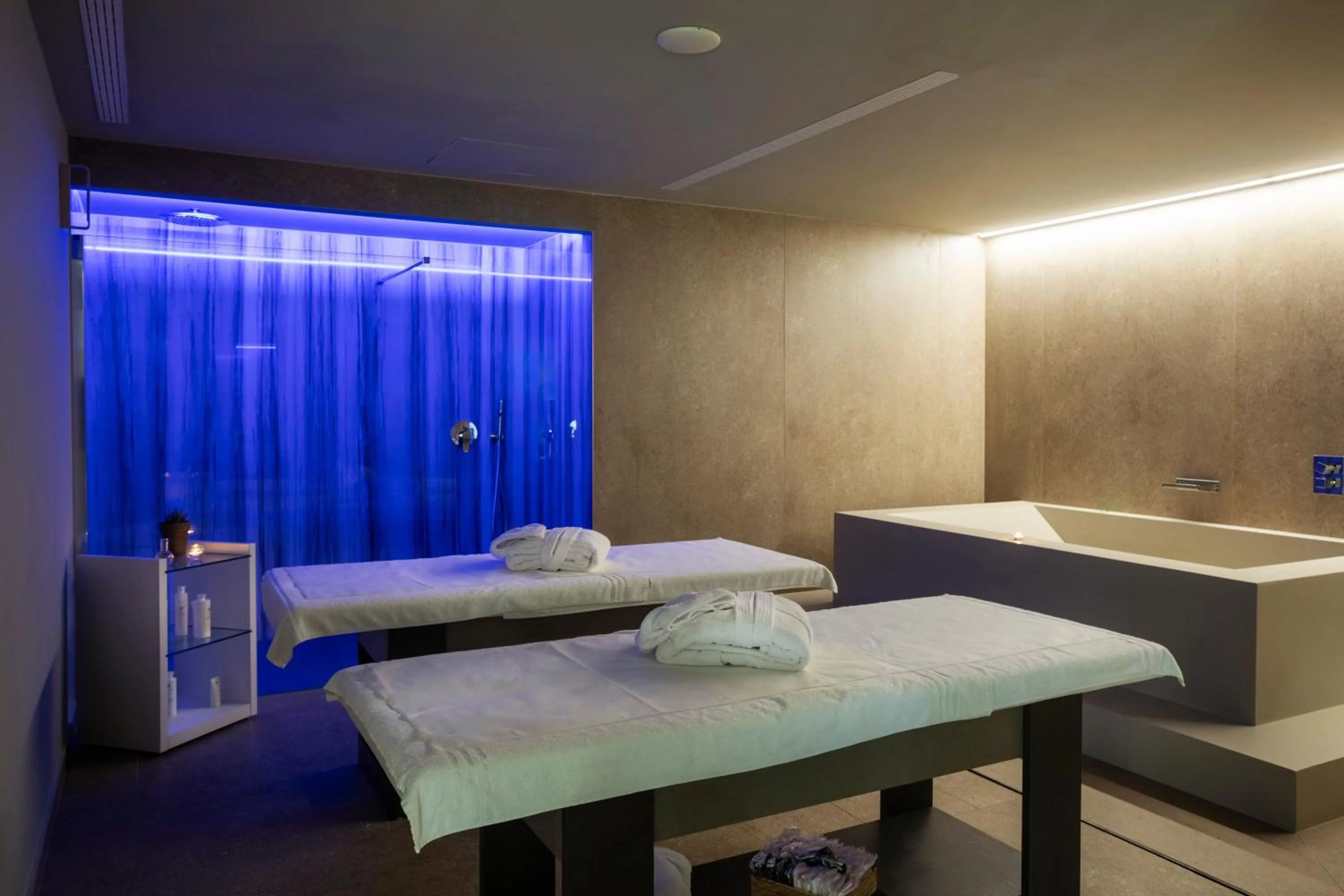 Spa and wellness centre/facilities in Mangia's Torre Del Barone Resort & SPA