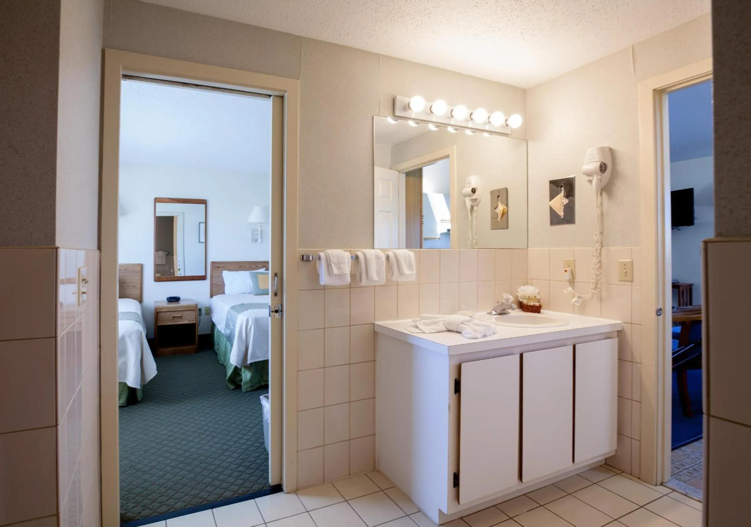 Bathroom in Green Harbor Resort