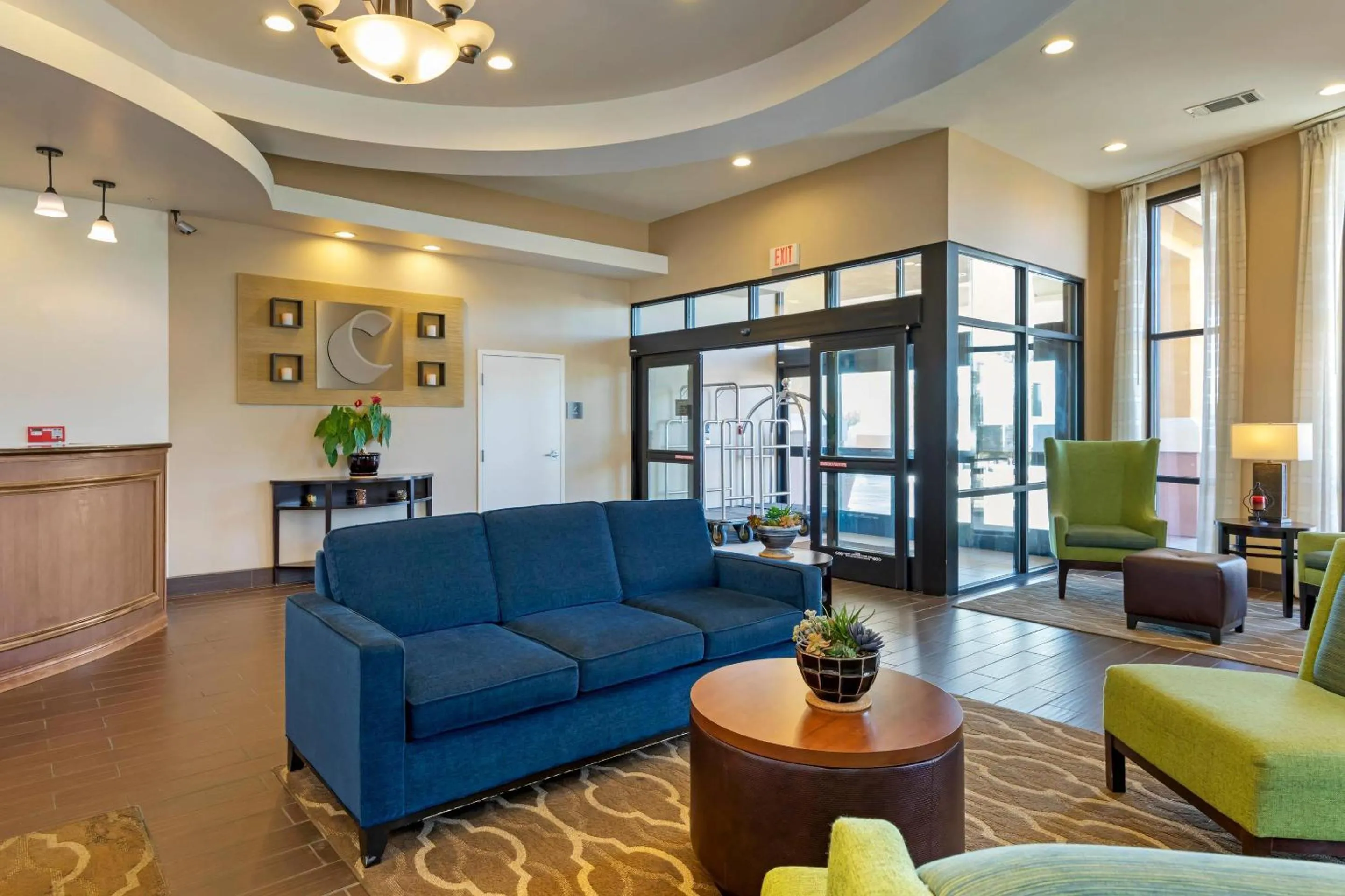 Lobby or reception in Comfort Suites Barstow near I-15