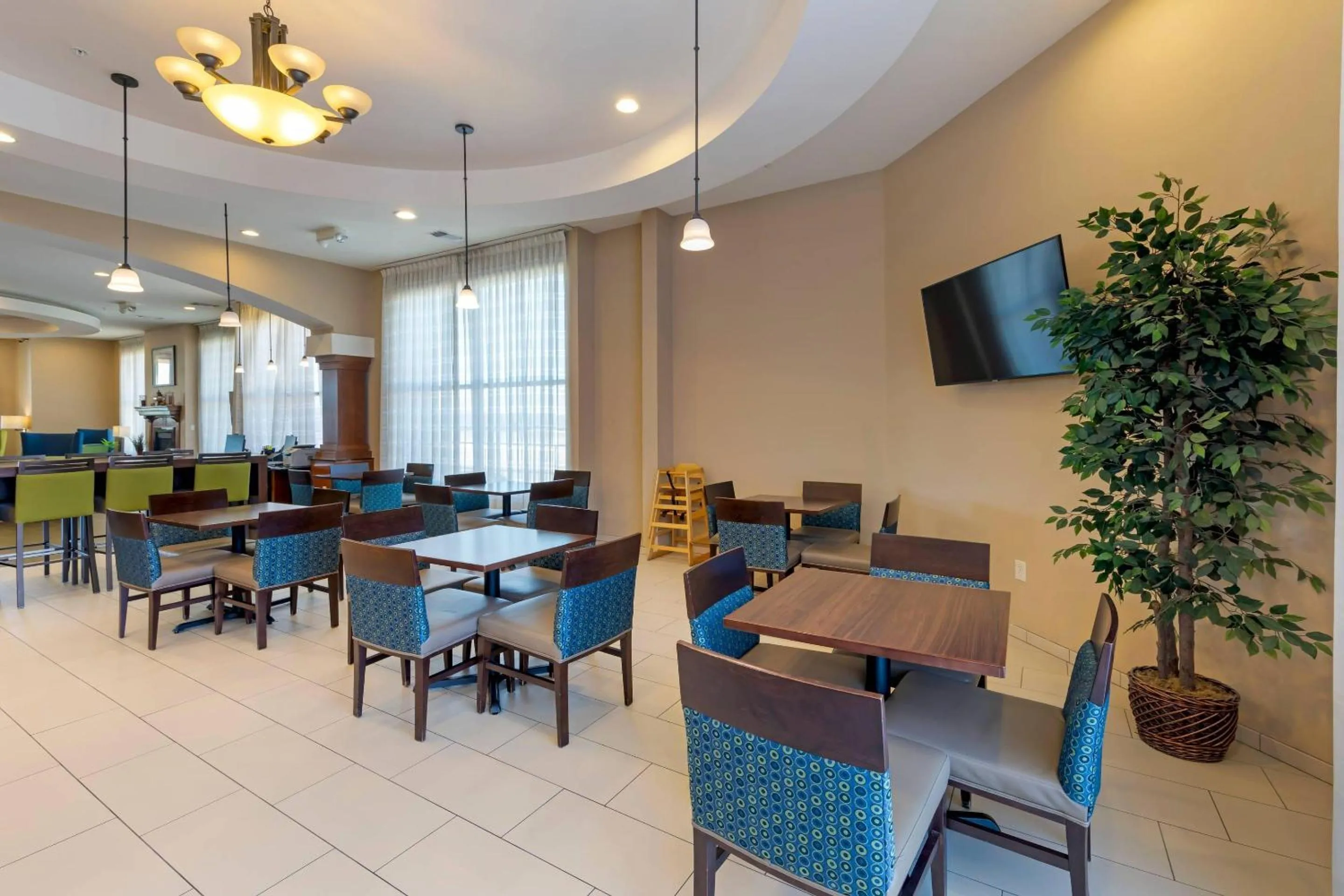 Breakfast in Comfort Suites Barstow near I-15