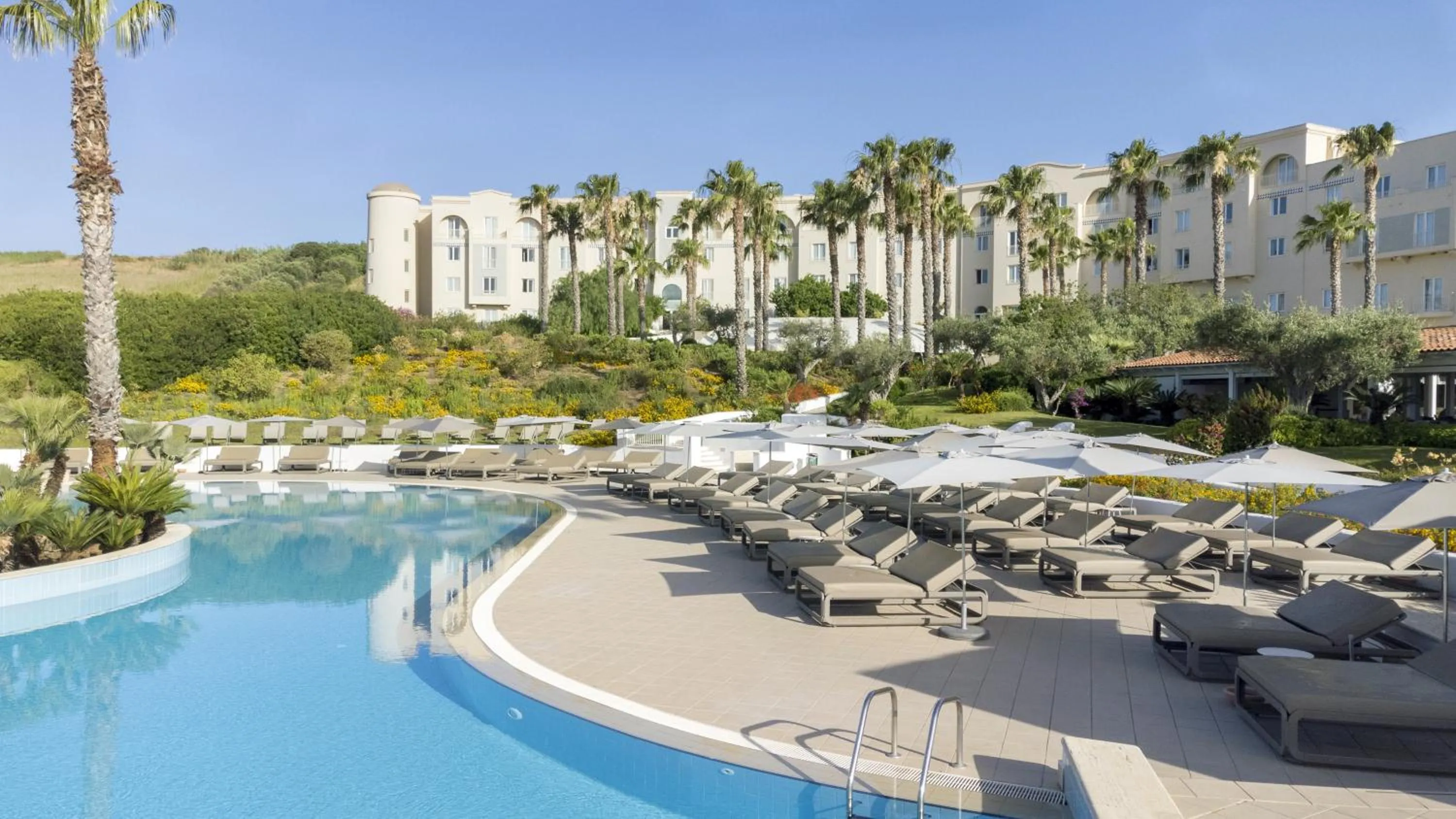 Swimming pool in Mangia's Selinunte Resort