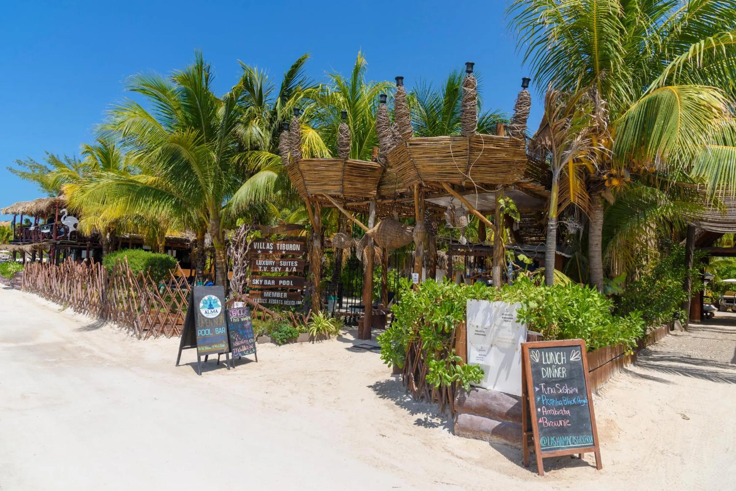 Facade/entrance in Hotel Villas Tiburon Adults Only