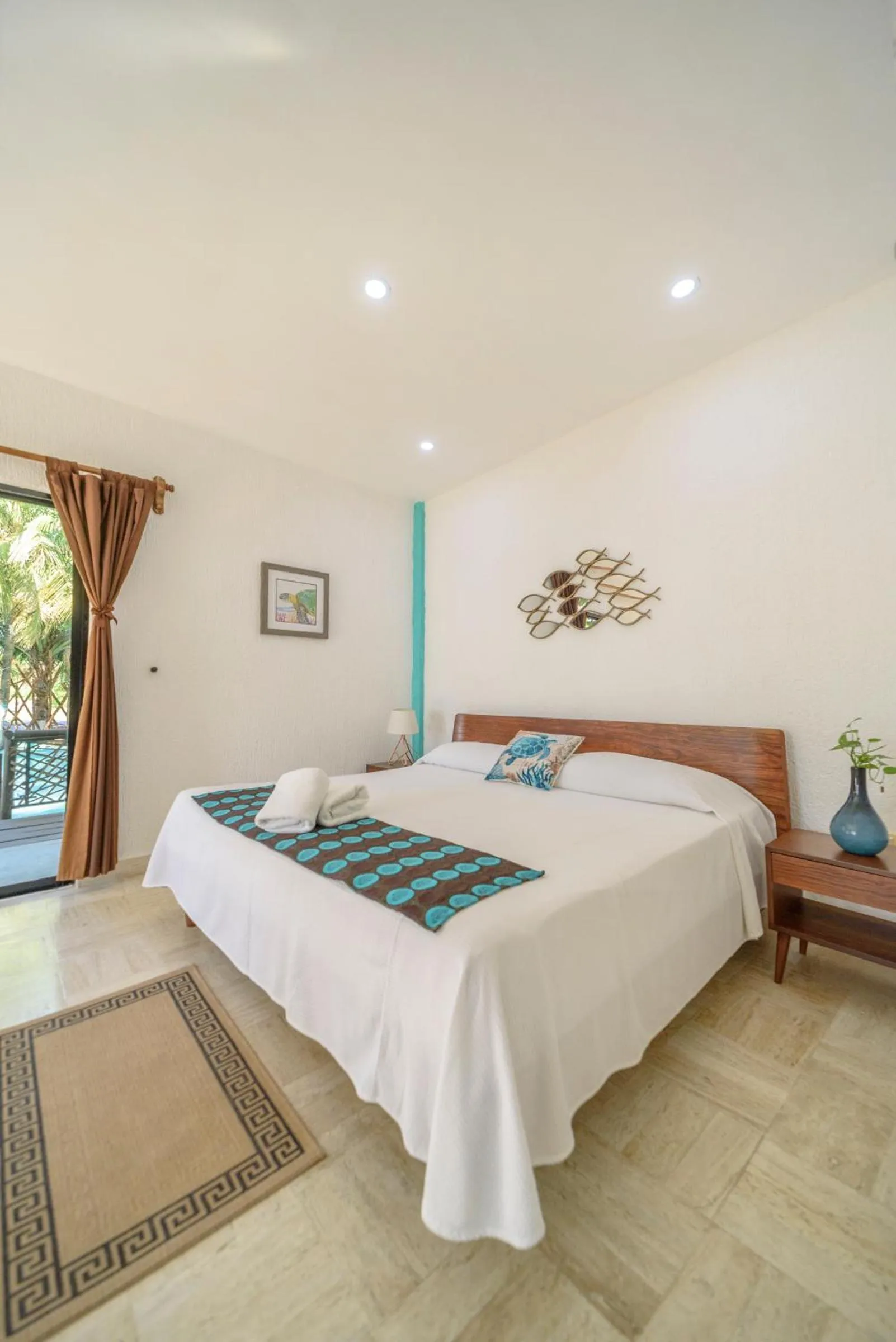 Bed in Hotel Villas Tiburon Adults Only