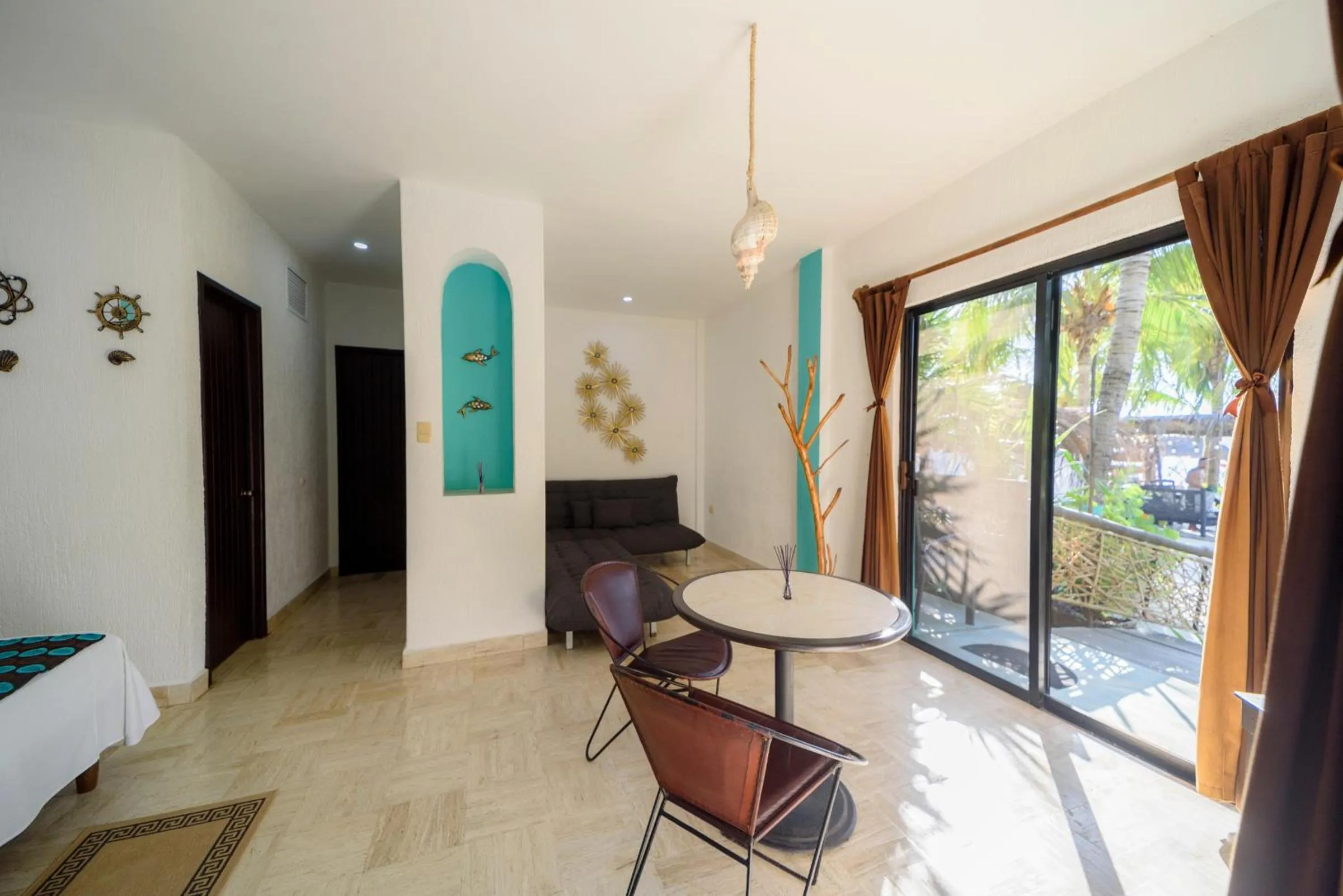 Photo of the whole room, Bed in Hotel Villas Tiburon Adults Only