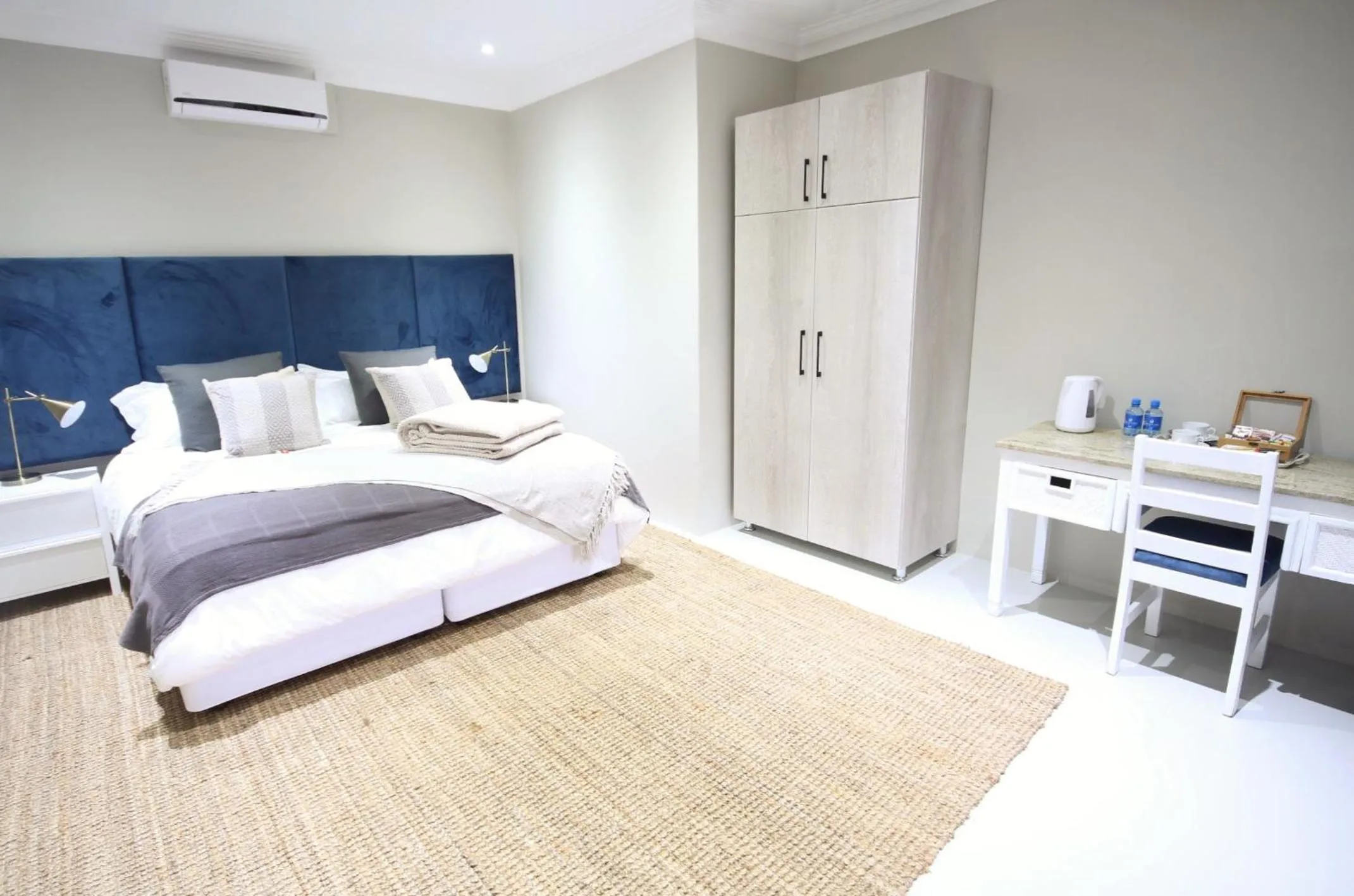 Photo of the whole room, Bed in Curry's Post Bed & Breakfast