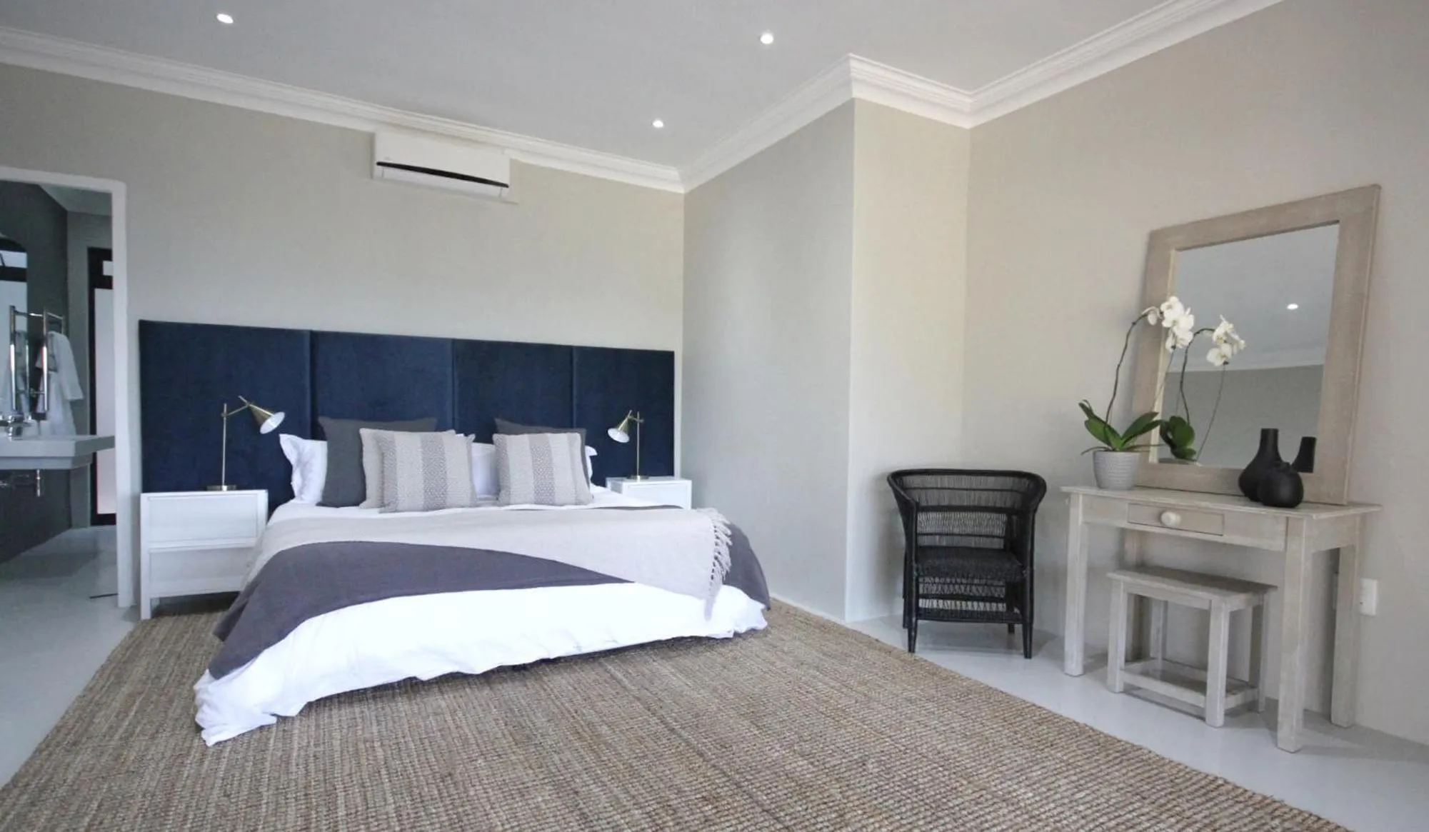 Photo of the whole room, Bed in Curry's Post Bed & Breakfast