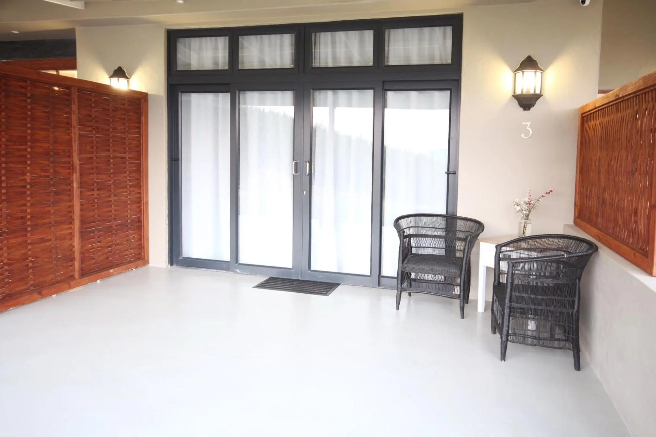 Patio in Curry's Post Bed & Breakfast